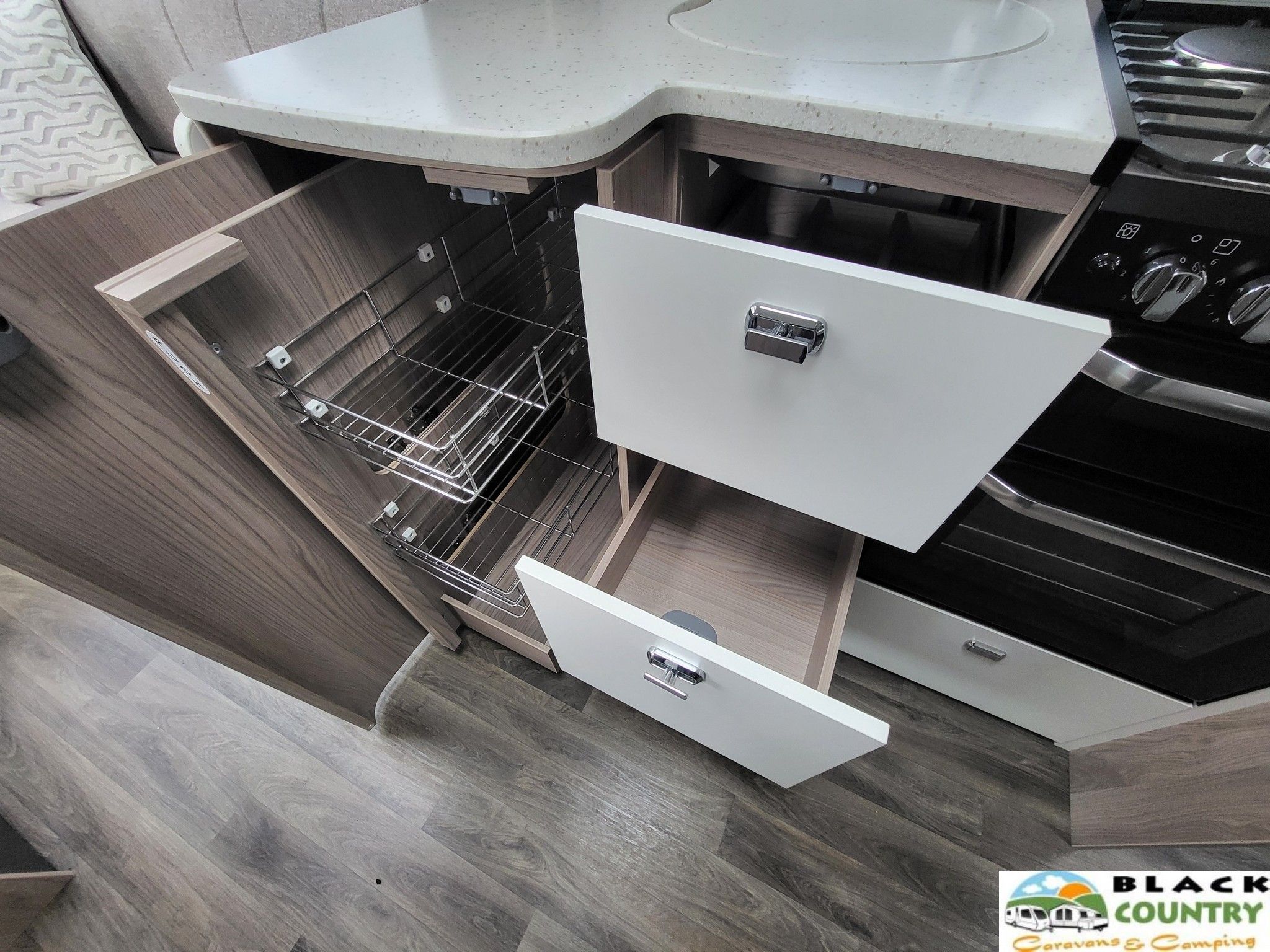 2026 Swift Grande 645 Caravan - View 15