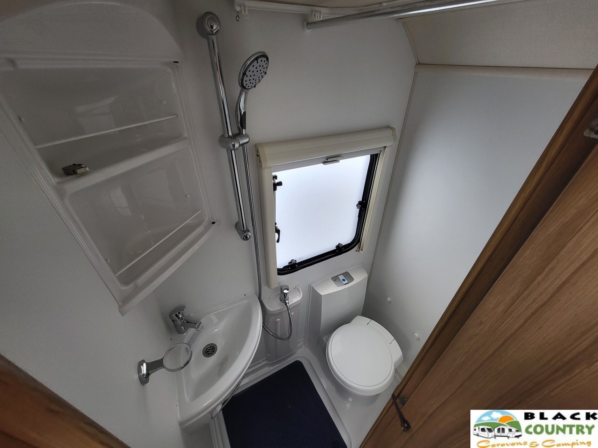 2017 Lunar Caravan - View 10