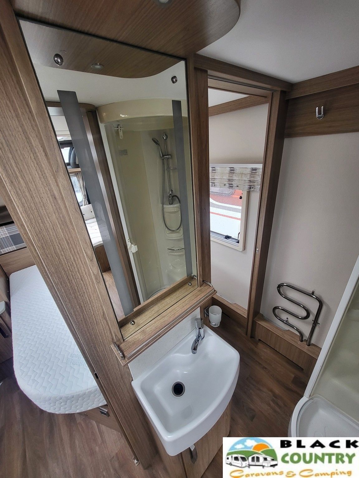 2017 Coachman 545 Caravan - View 9