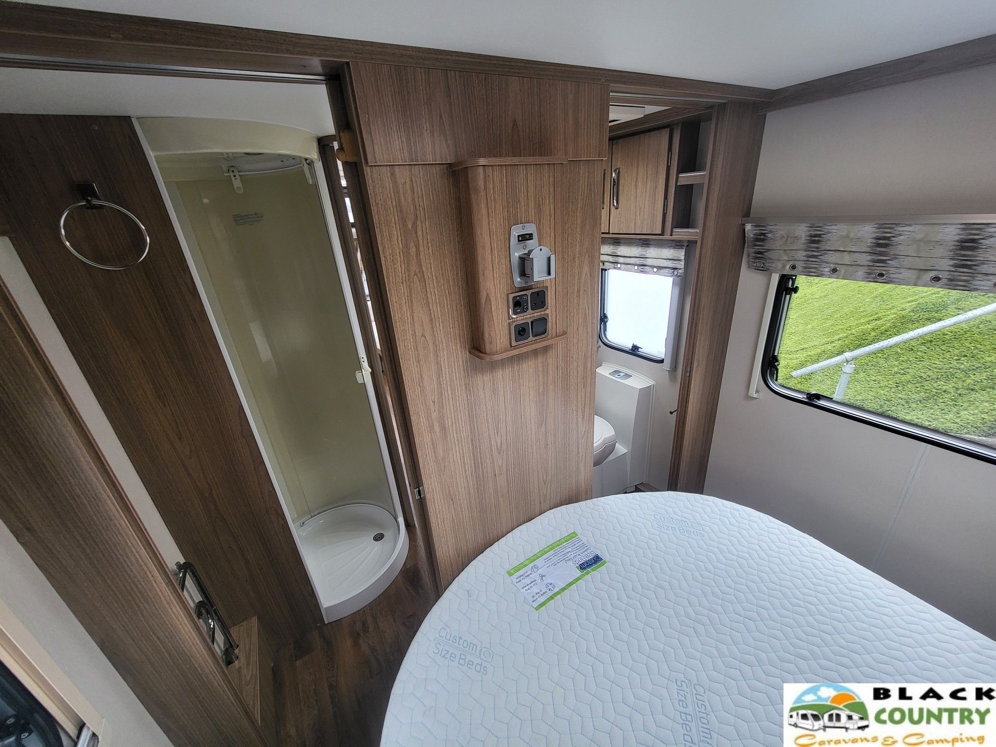 2017 Coachman 545 Caravan - View 13
