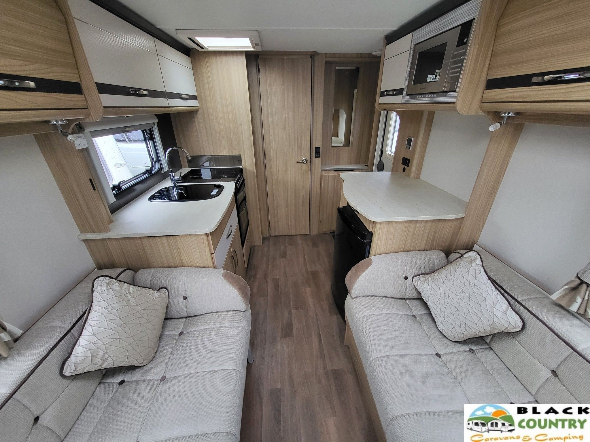 2017 Coachman 460 Caravan - View 6