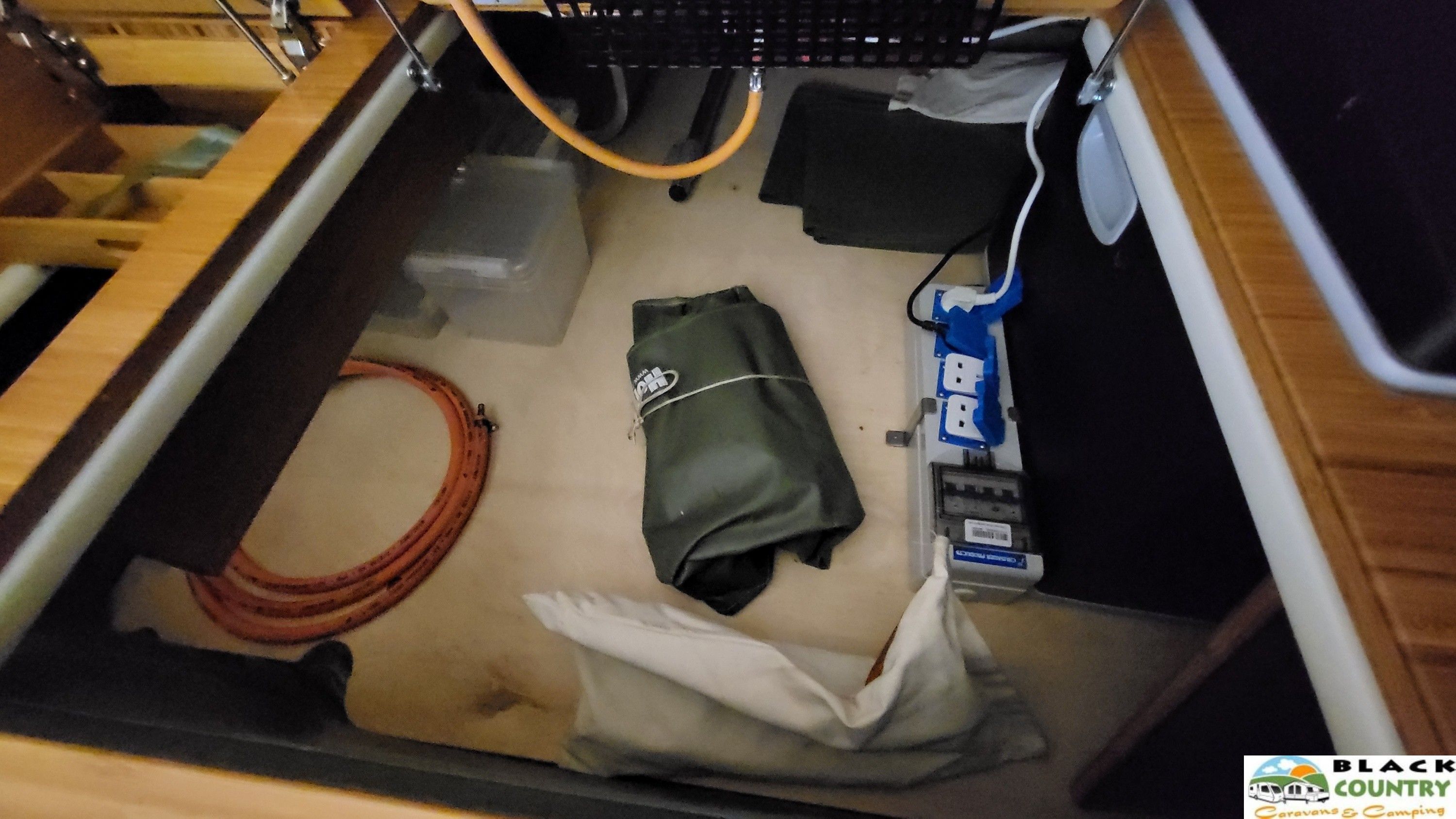 2018 Holtkamper Windforce Trailer Tent - View 15