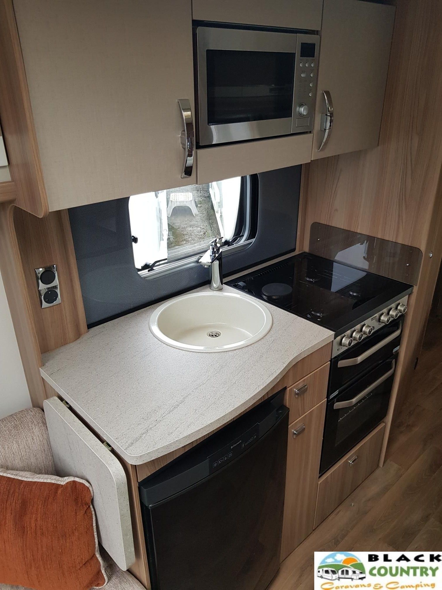 2015 Swift 554 Caravan - View 4