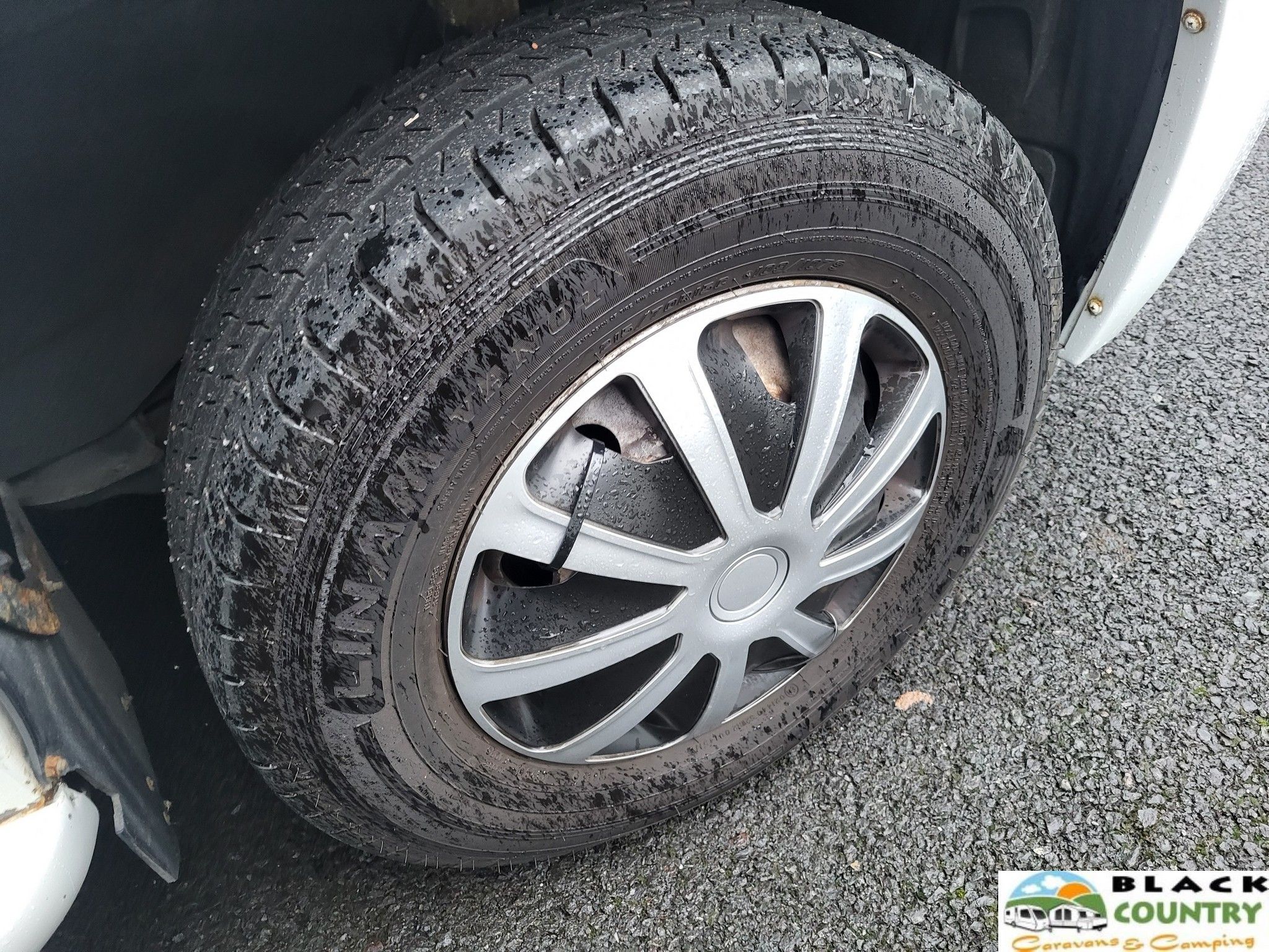 2011 Autosleeper ES Lancashire Motorhome - View 6