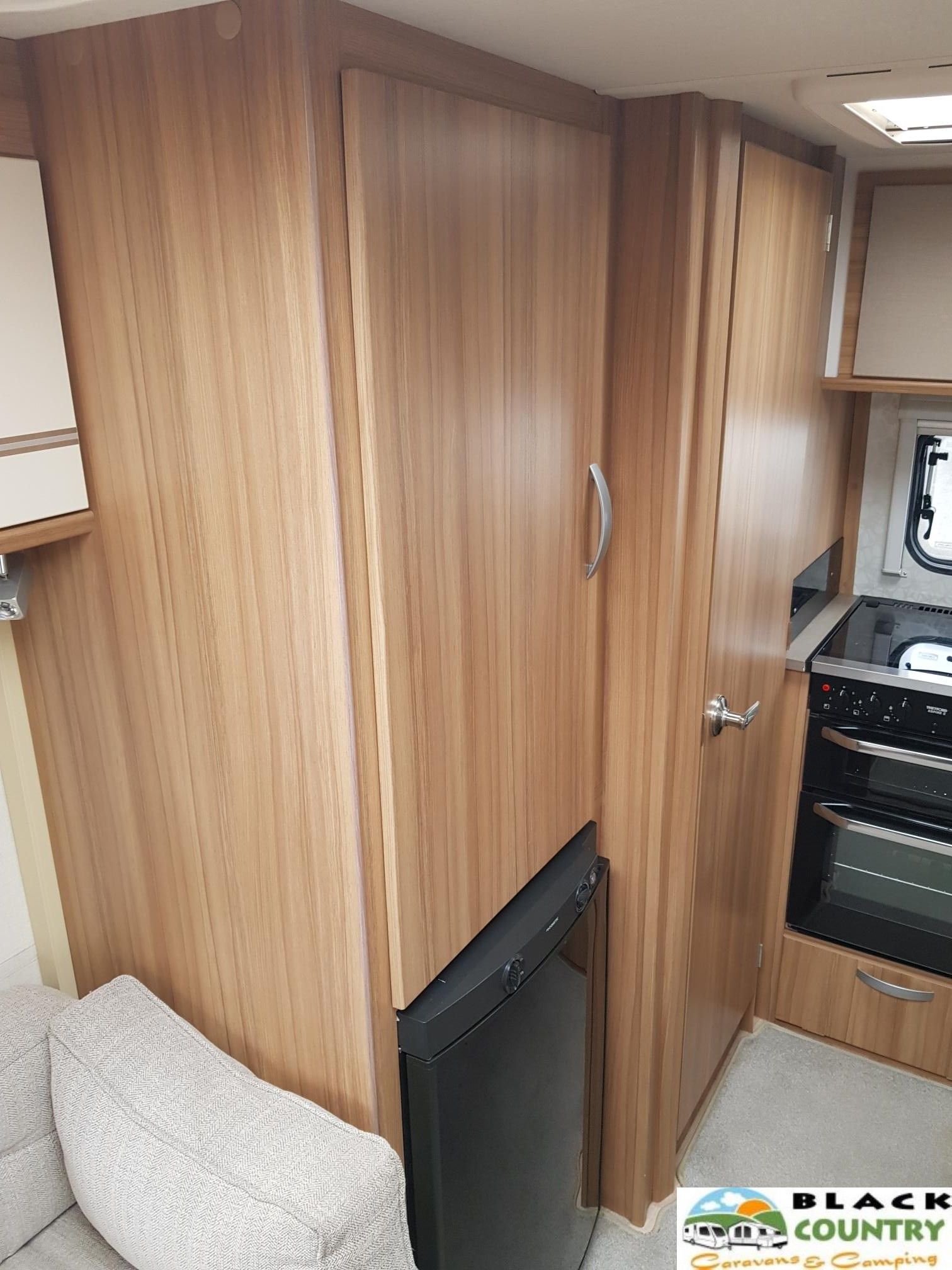 2018 Lunar Caravan - View 5