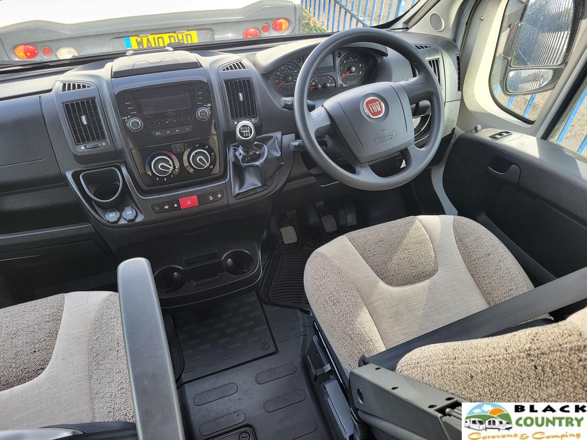 2021 Swift 674 Motorhome - View 4