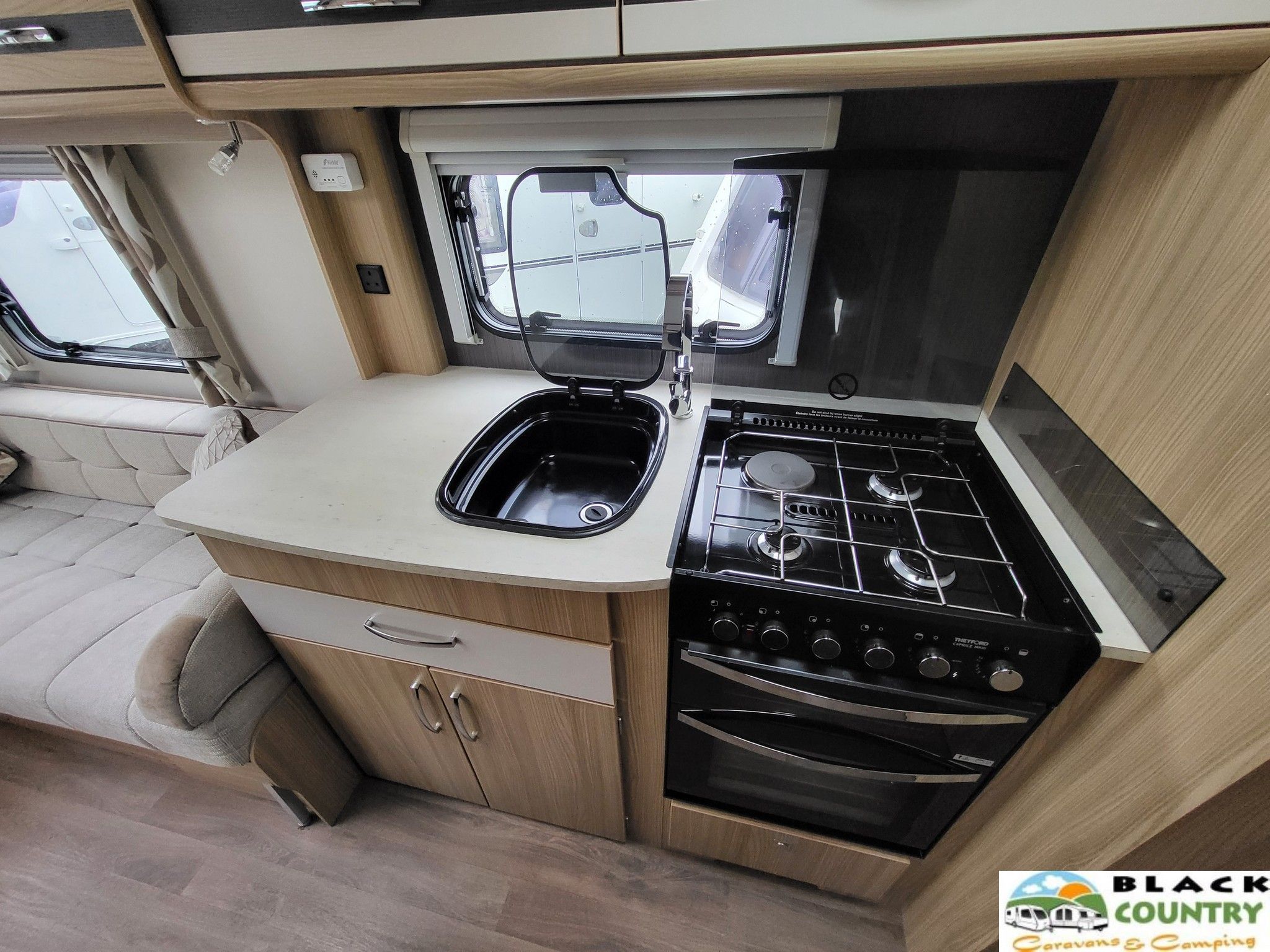 2017 Coachman 460 Caravan - View 9