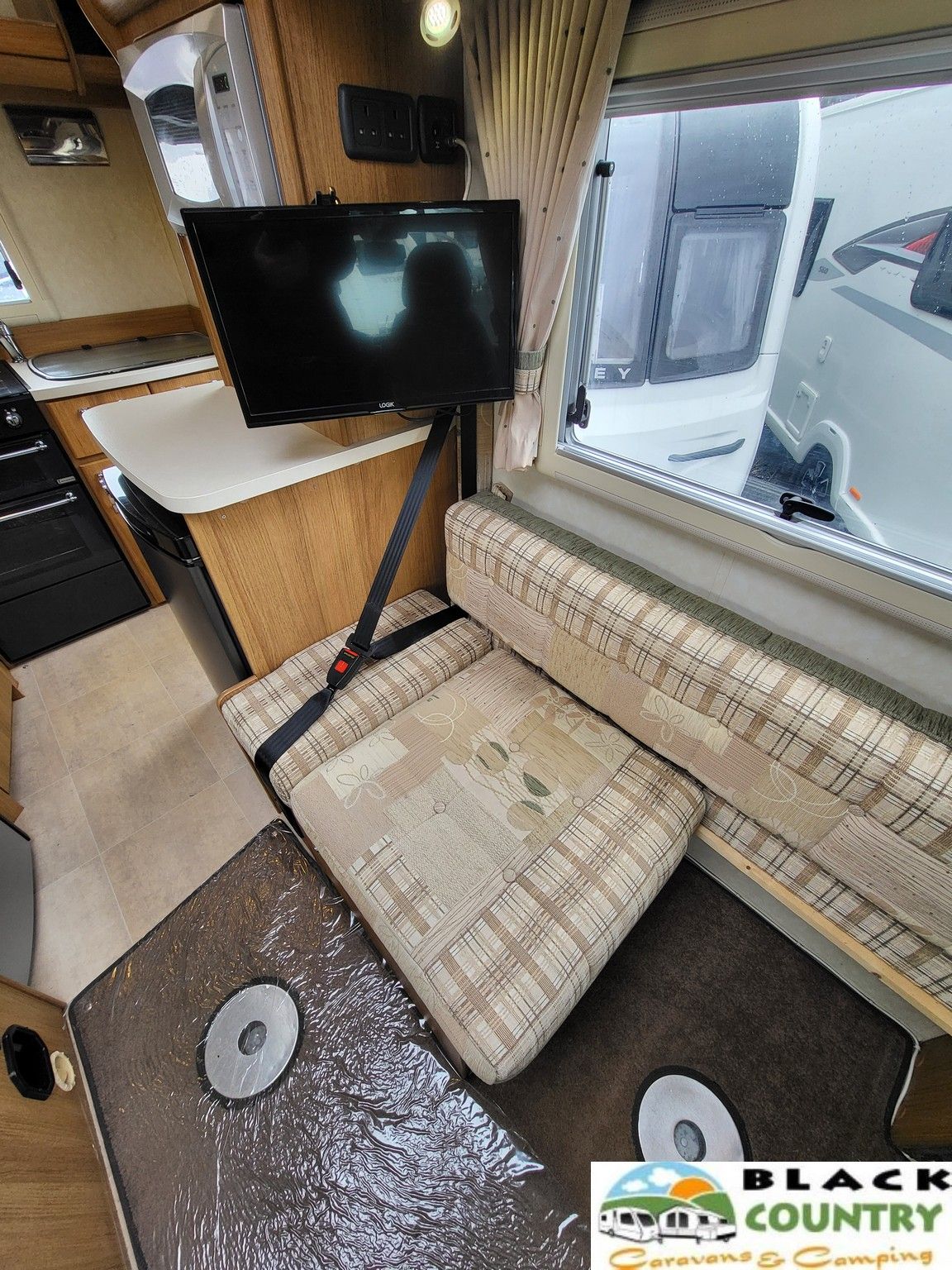2011 Autosleeper ES Lancashire Motorhome - View 21