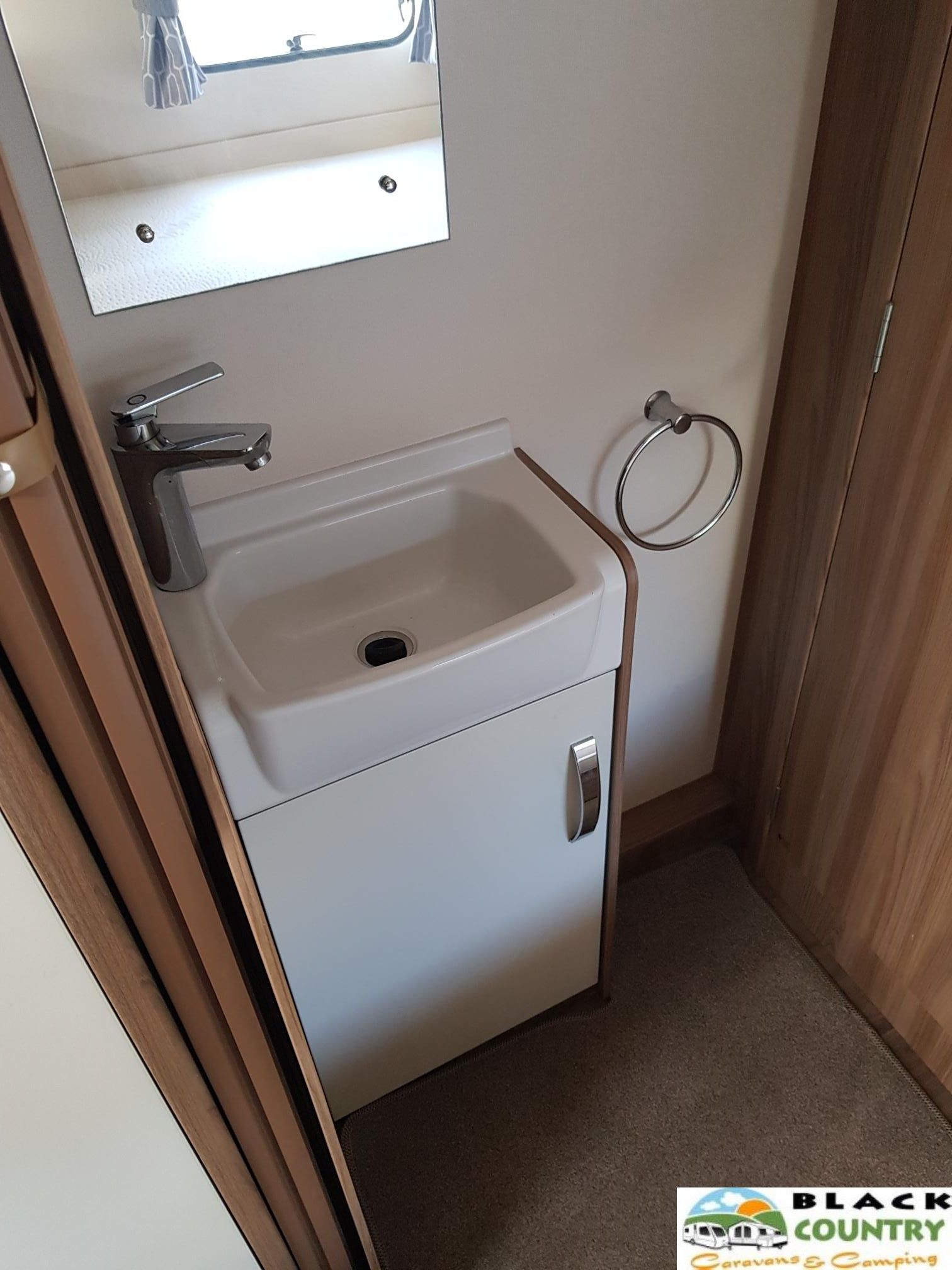 2019 Swift Quattro FB Caravan - View 9