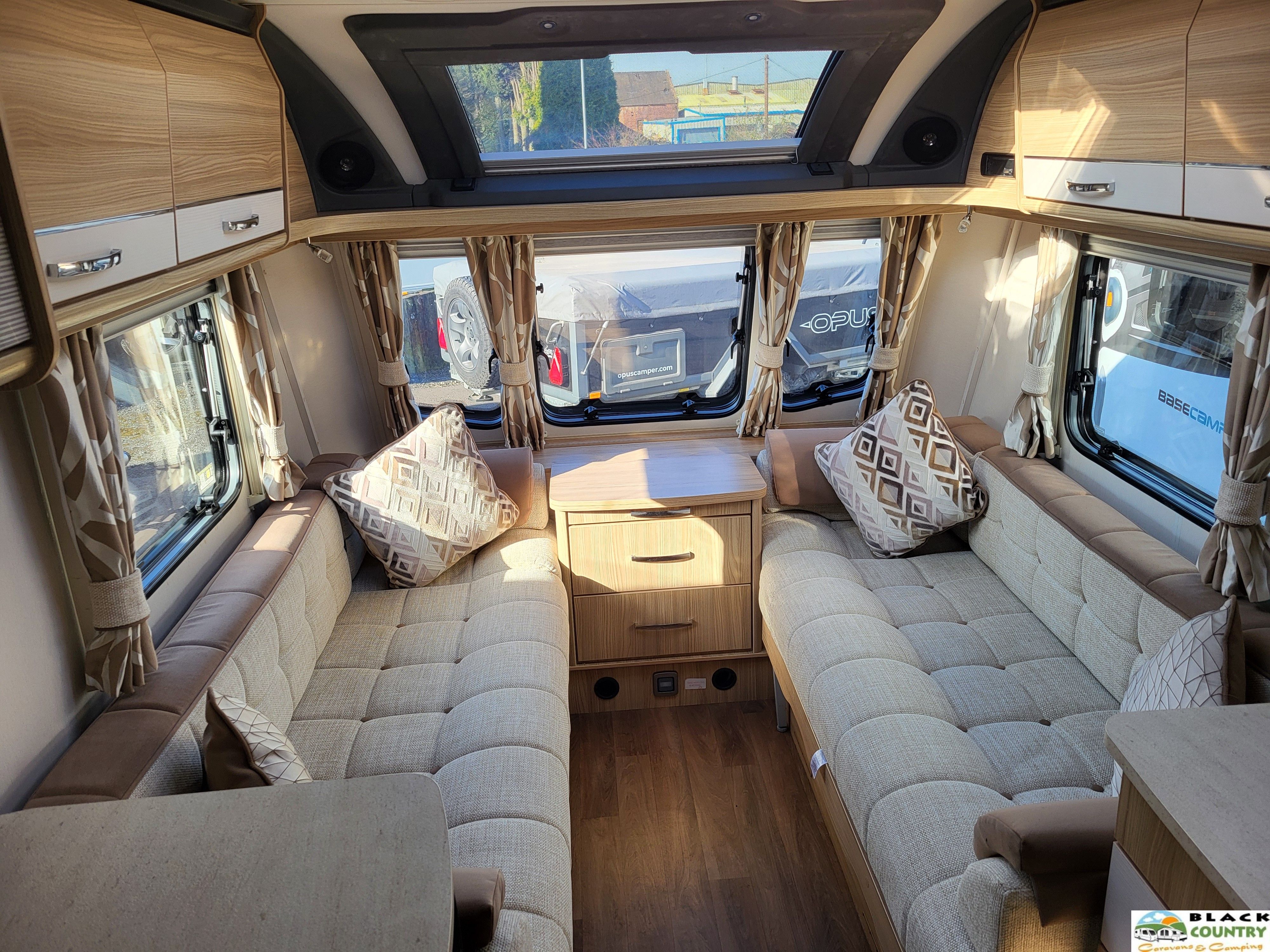 2017 Coachman 450 Caravan - View 3