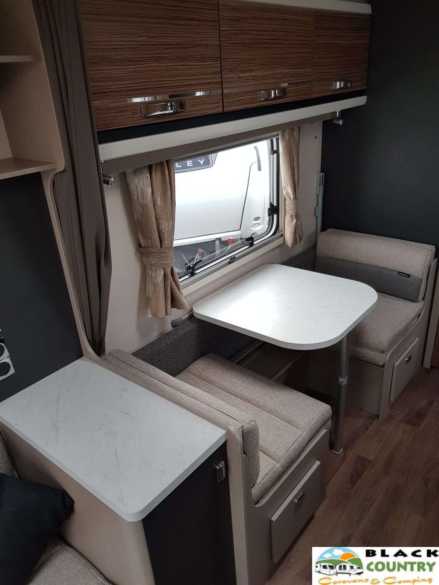 2019 Swift 530 Lux Caravan - View 4