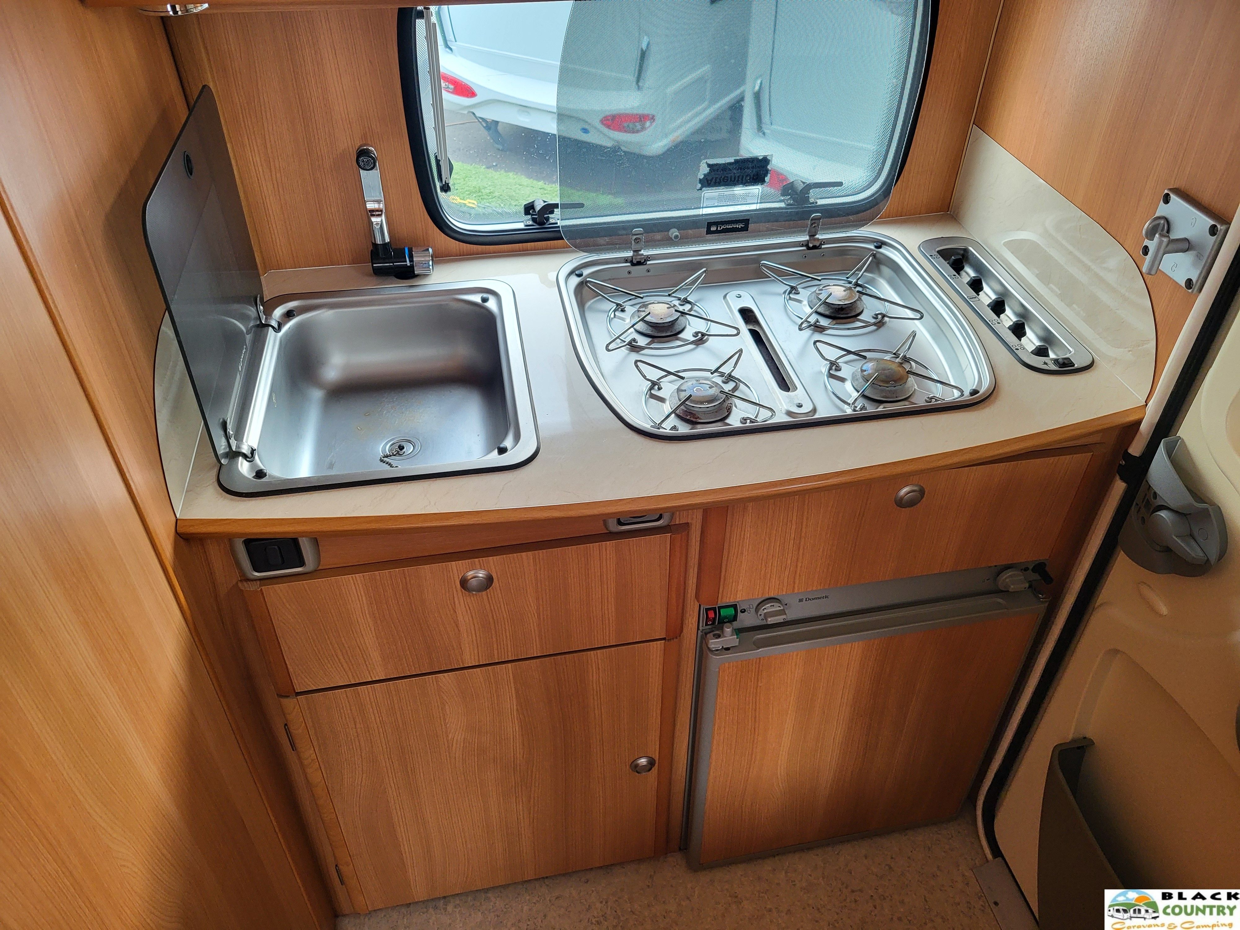 2011 Trigano 310 Caravan - View 7