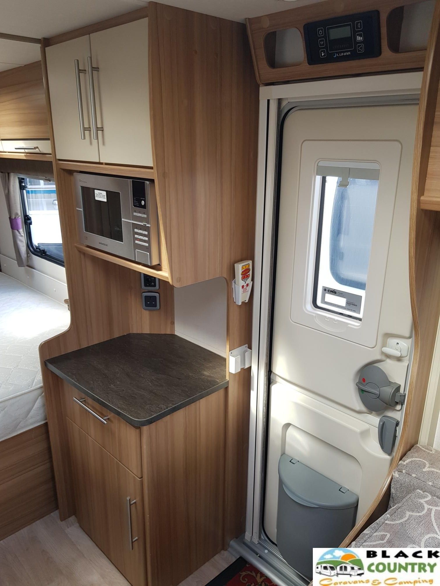 2015 Lunar 544 Caravan - View 4