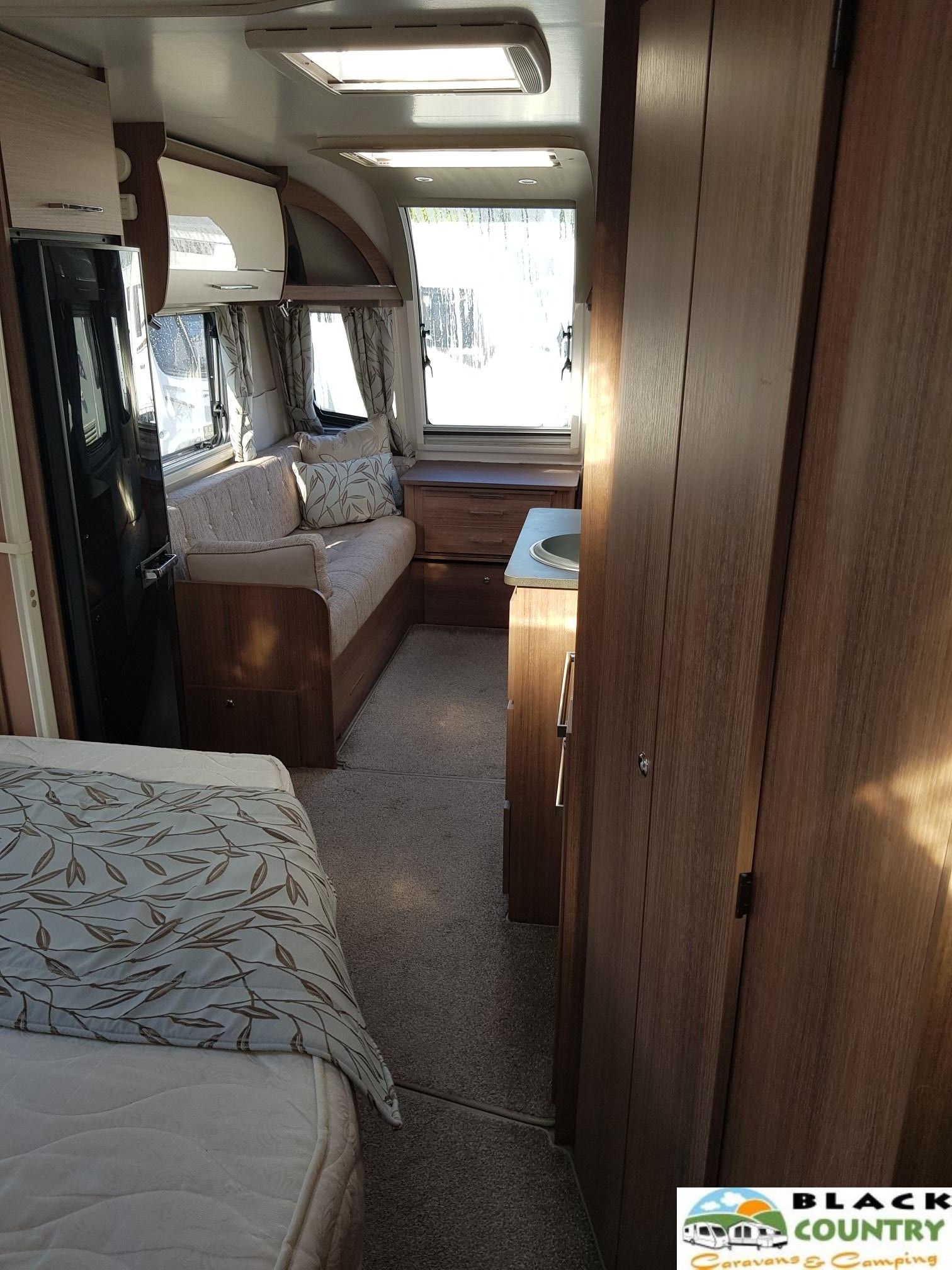 2020 Bailey Valencia Caravan - View 8