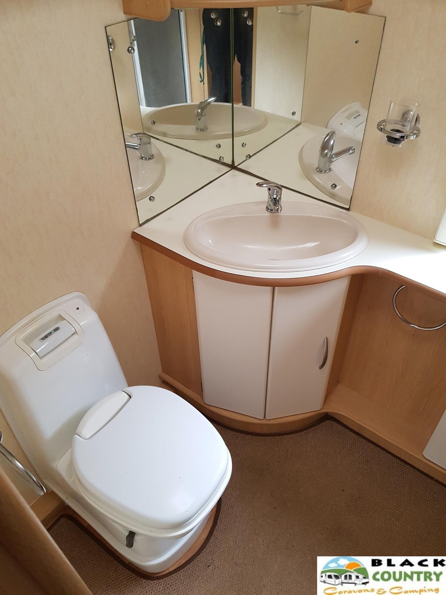 2008 Coachman 520/4 Caravan - View 5