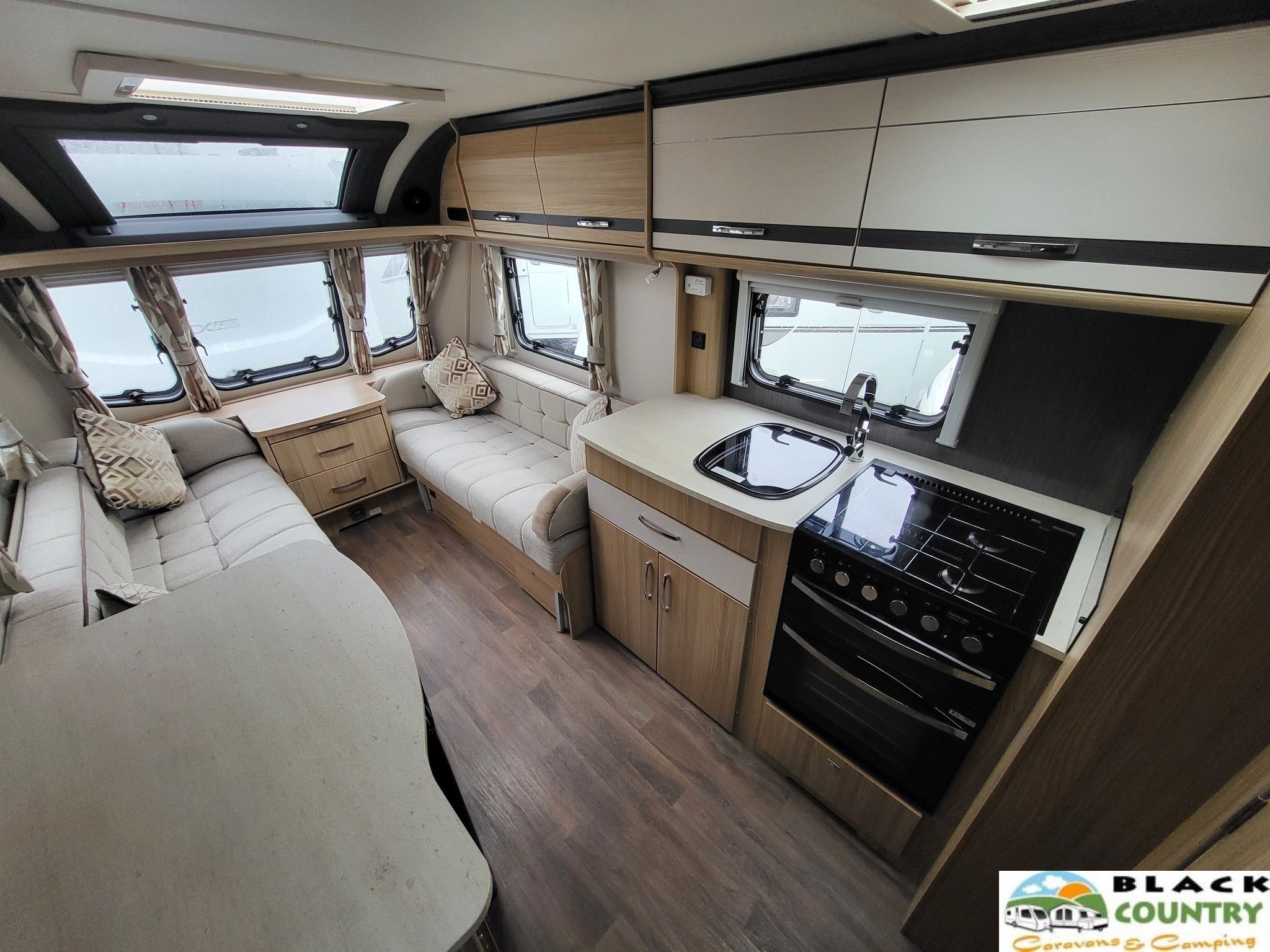 2017 Coachman 460 Caravan - View 8