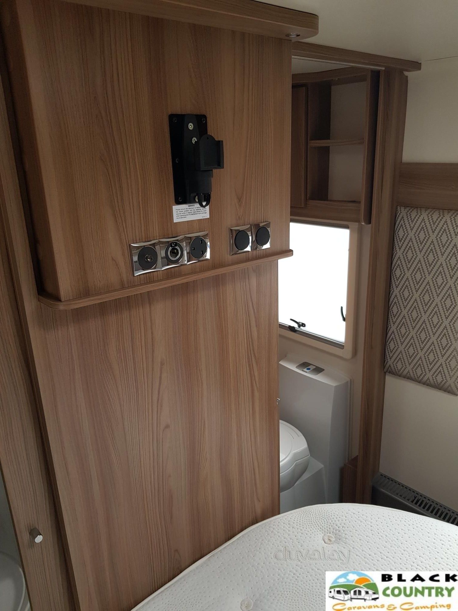 2017 Swift 560 SE Caravan - View 9