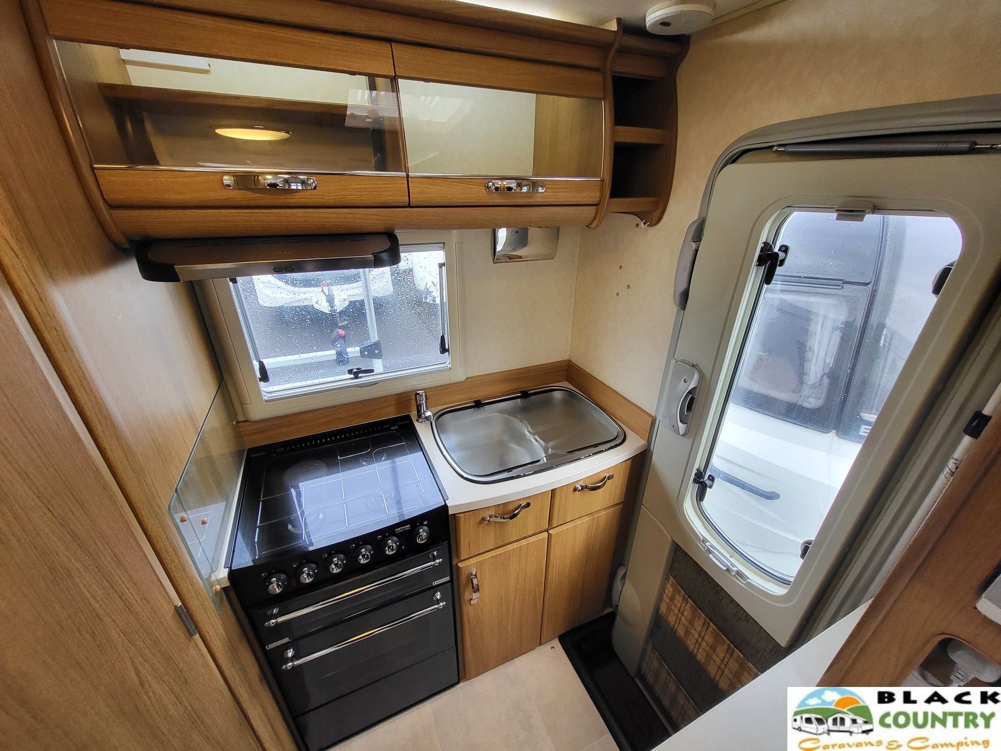 2011 Autosleeper ES Lancashire Motorhome - View 26