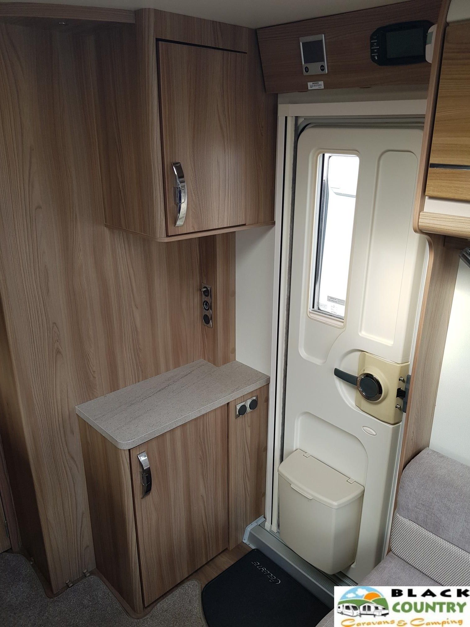 2017 Swift 560 SE Caravan - View 4