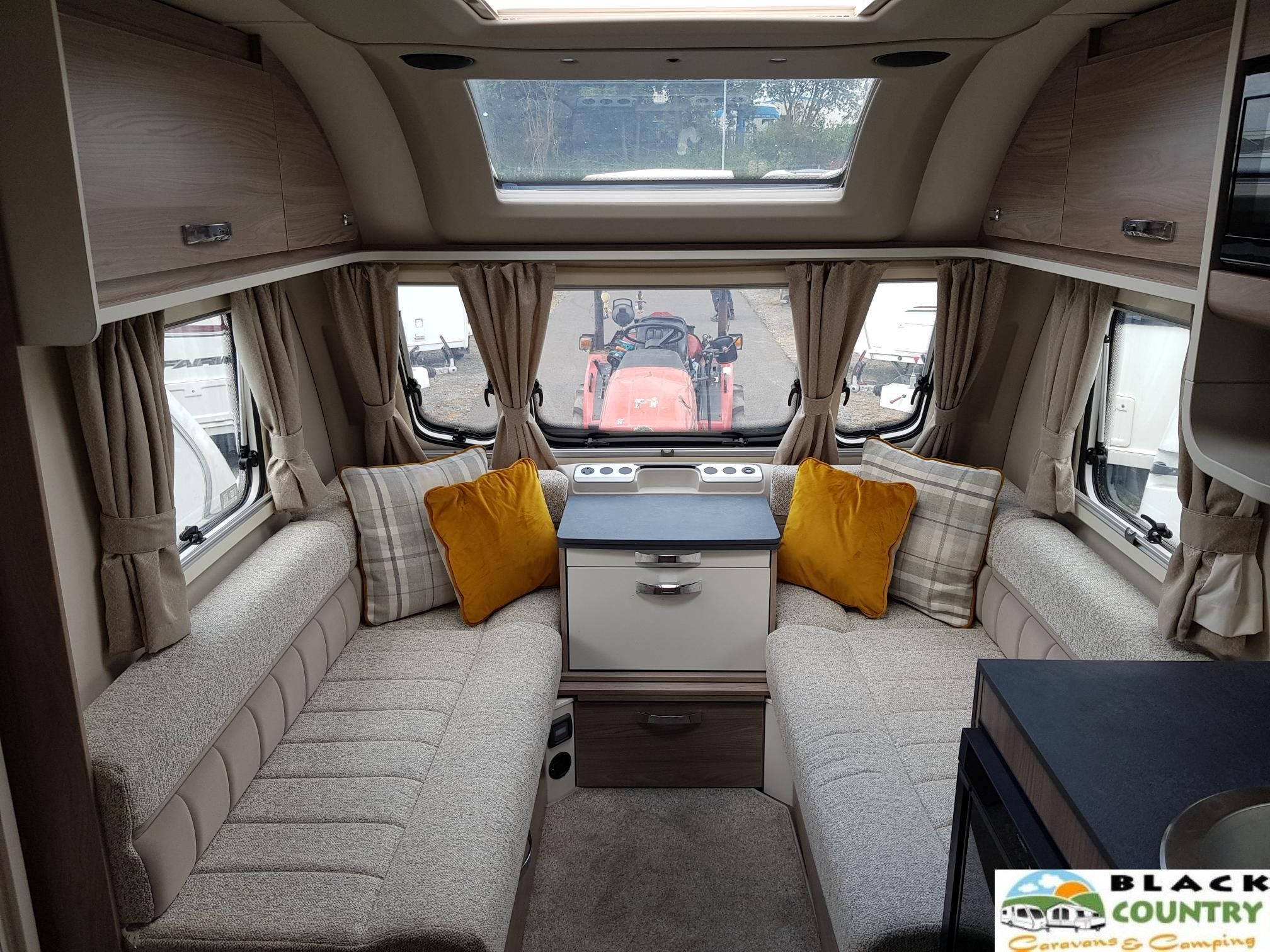 2023 Swift 580 Caravan - View 3
