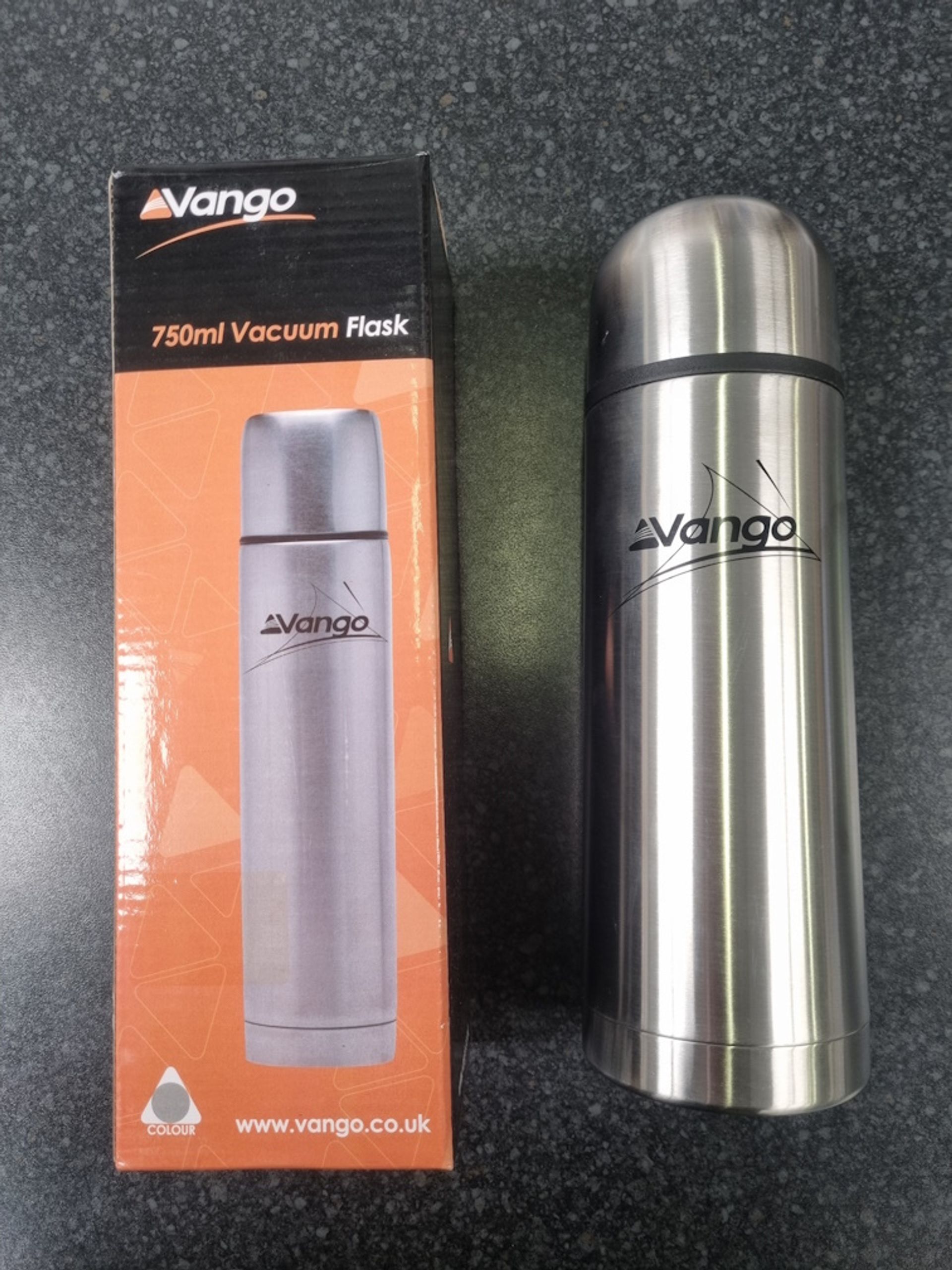 Vango Vacuum Flask 750ml - Image 1