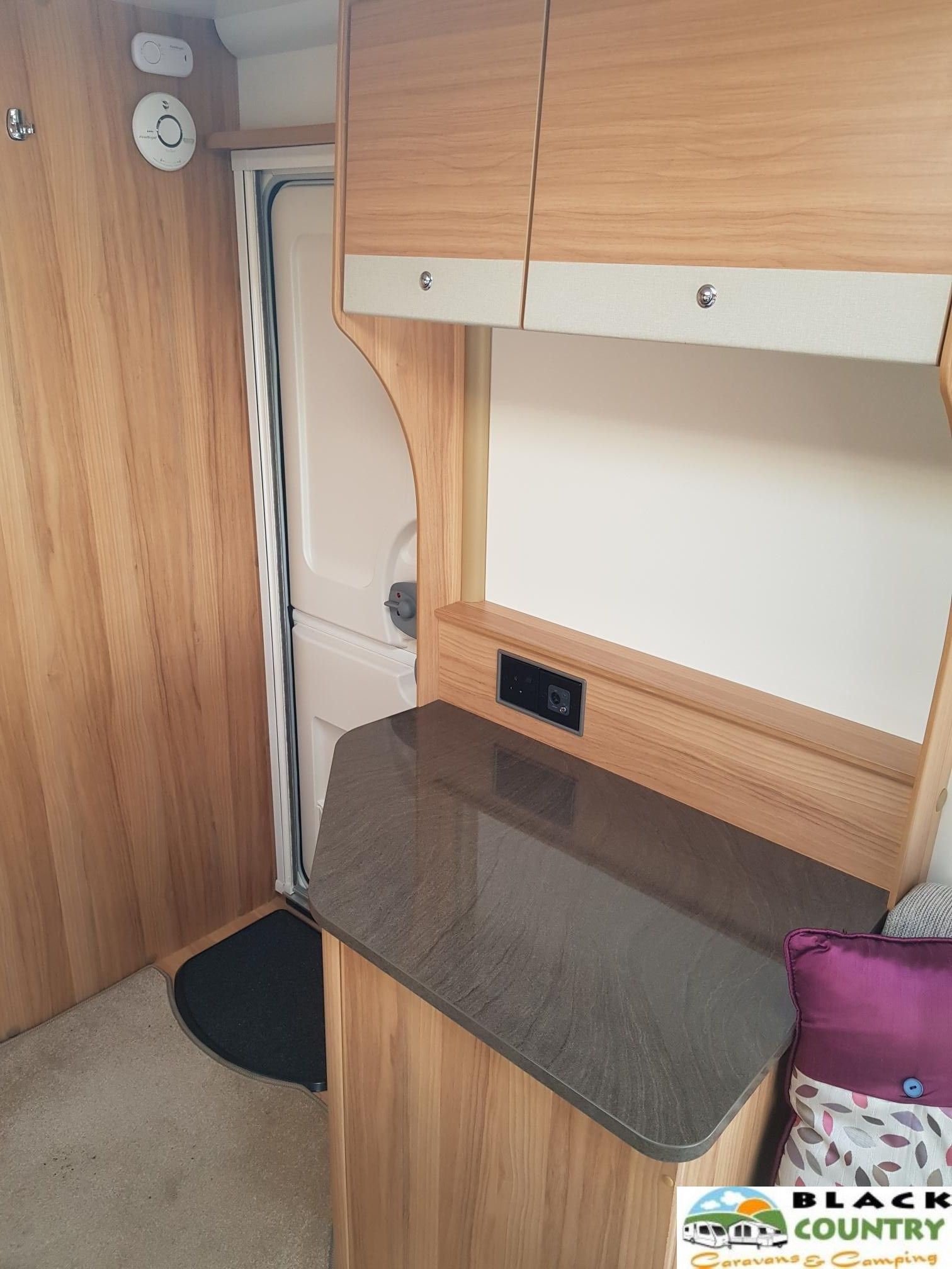 2016 Bailey 400-2 Caravan - View 6