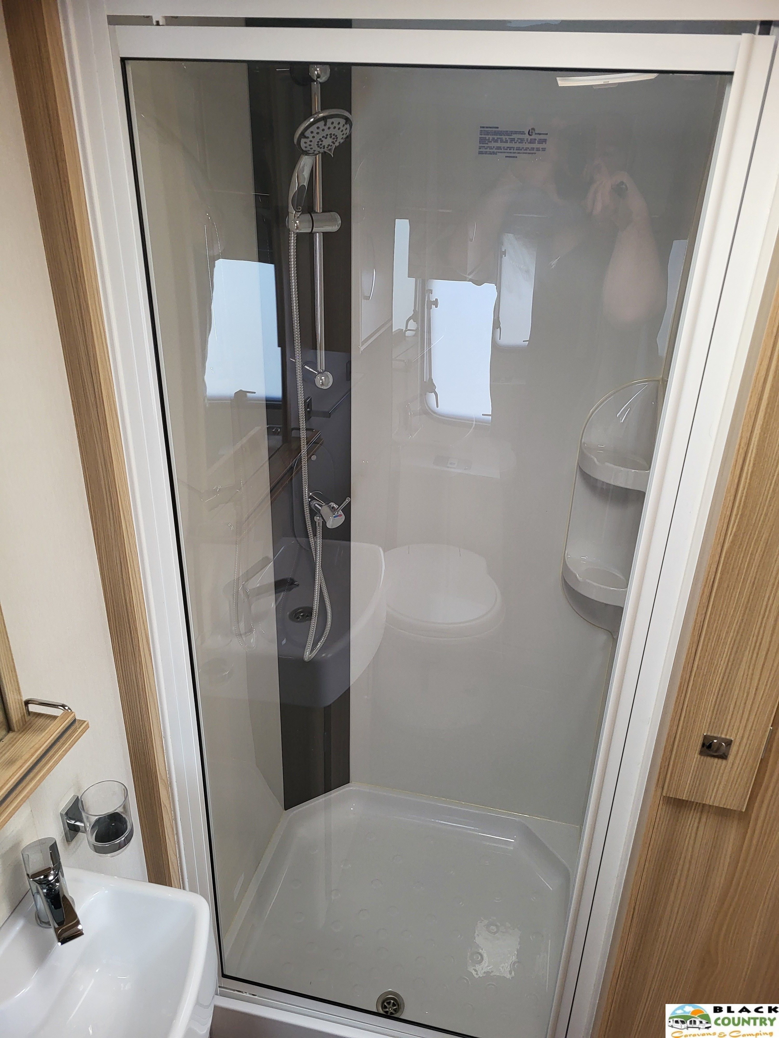 2017 Coachman 450 Caravan - View 8