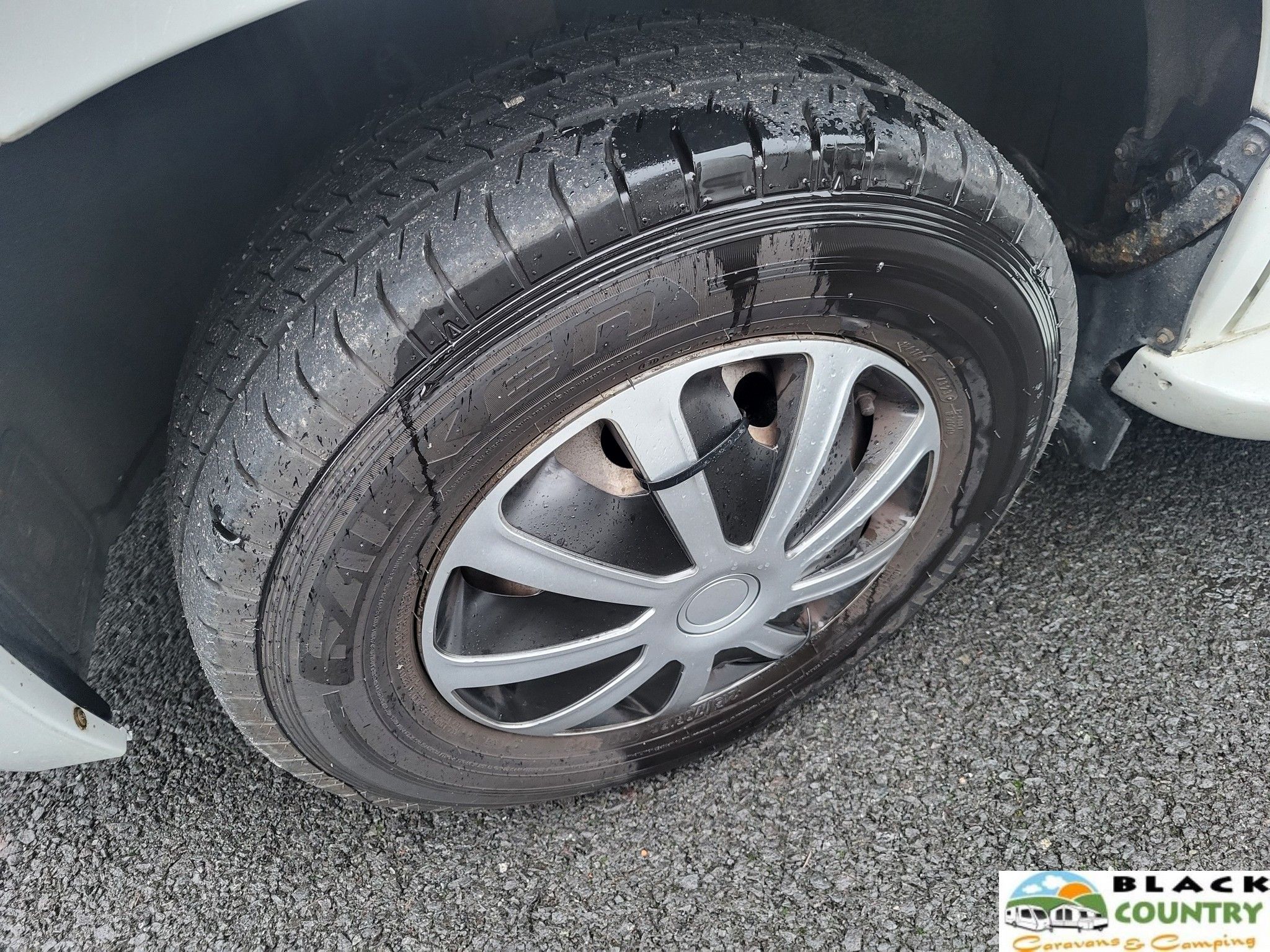 2011 Autosleeper ES Lancashire Motorhome - View 7