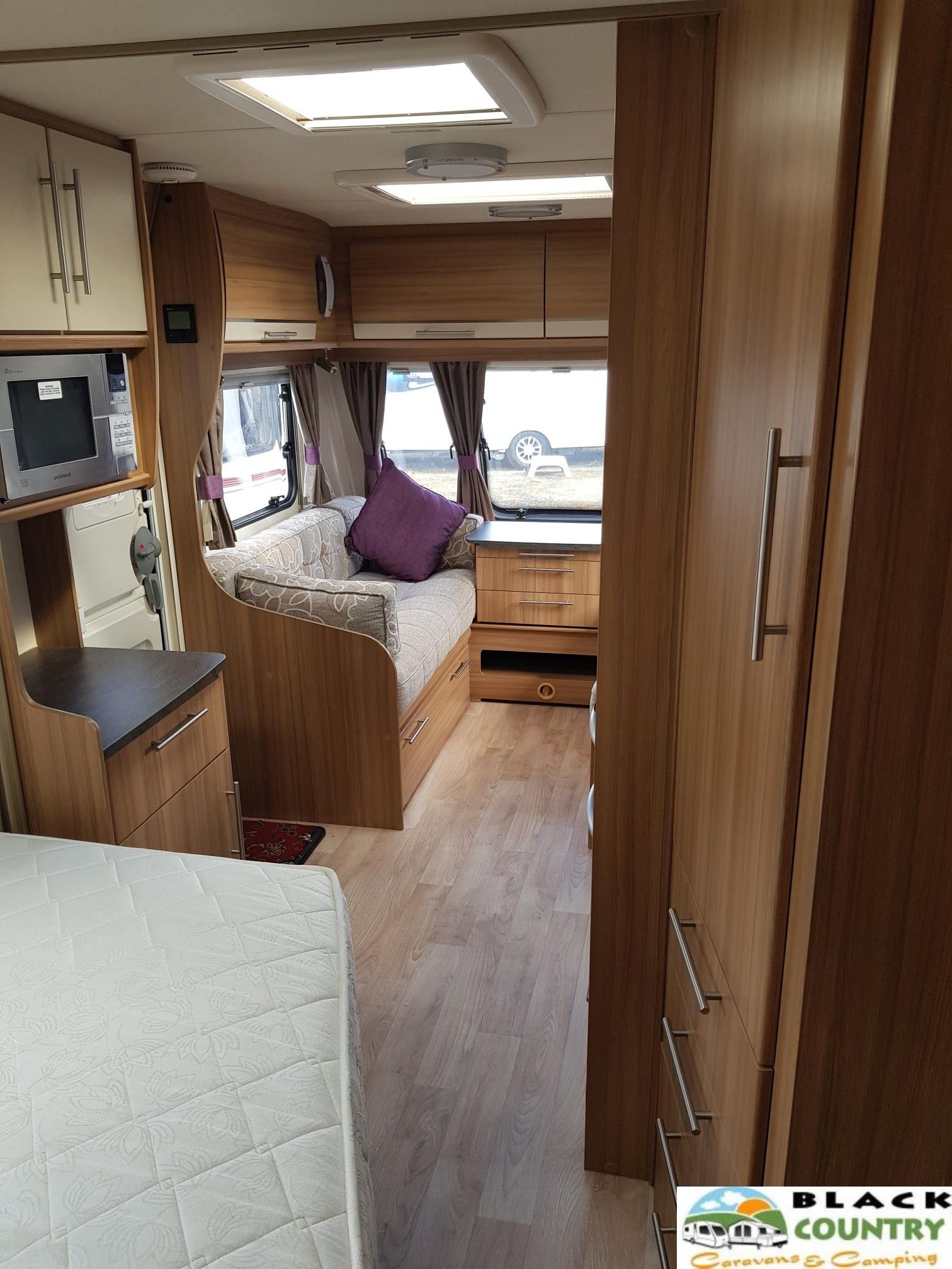 2015 Lunar 544 Caravan - View 6