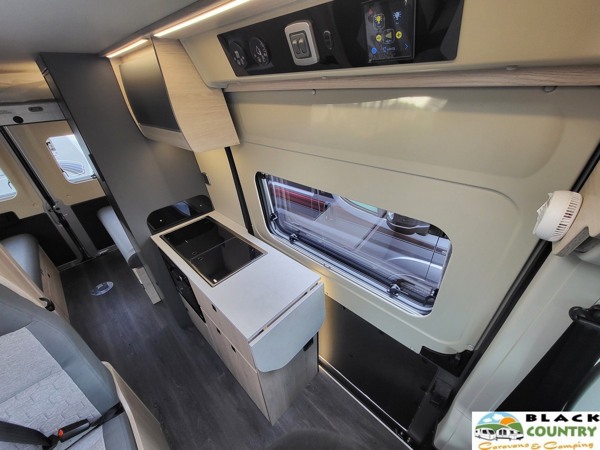 2026 Auto-Trail 67 Flex Motorhome - View 21