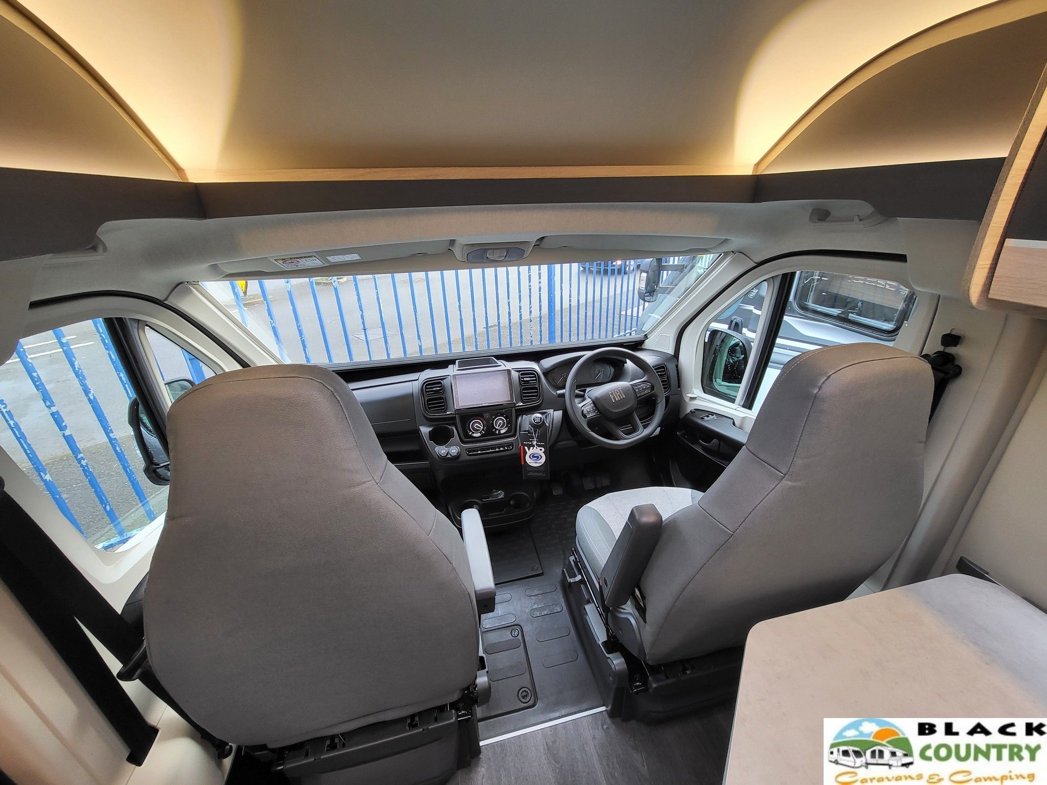 2026 Auto-Trail 67 Flex Motorhome - View 13