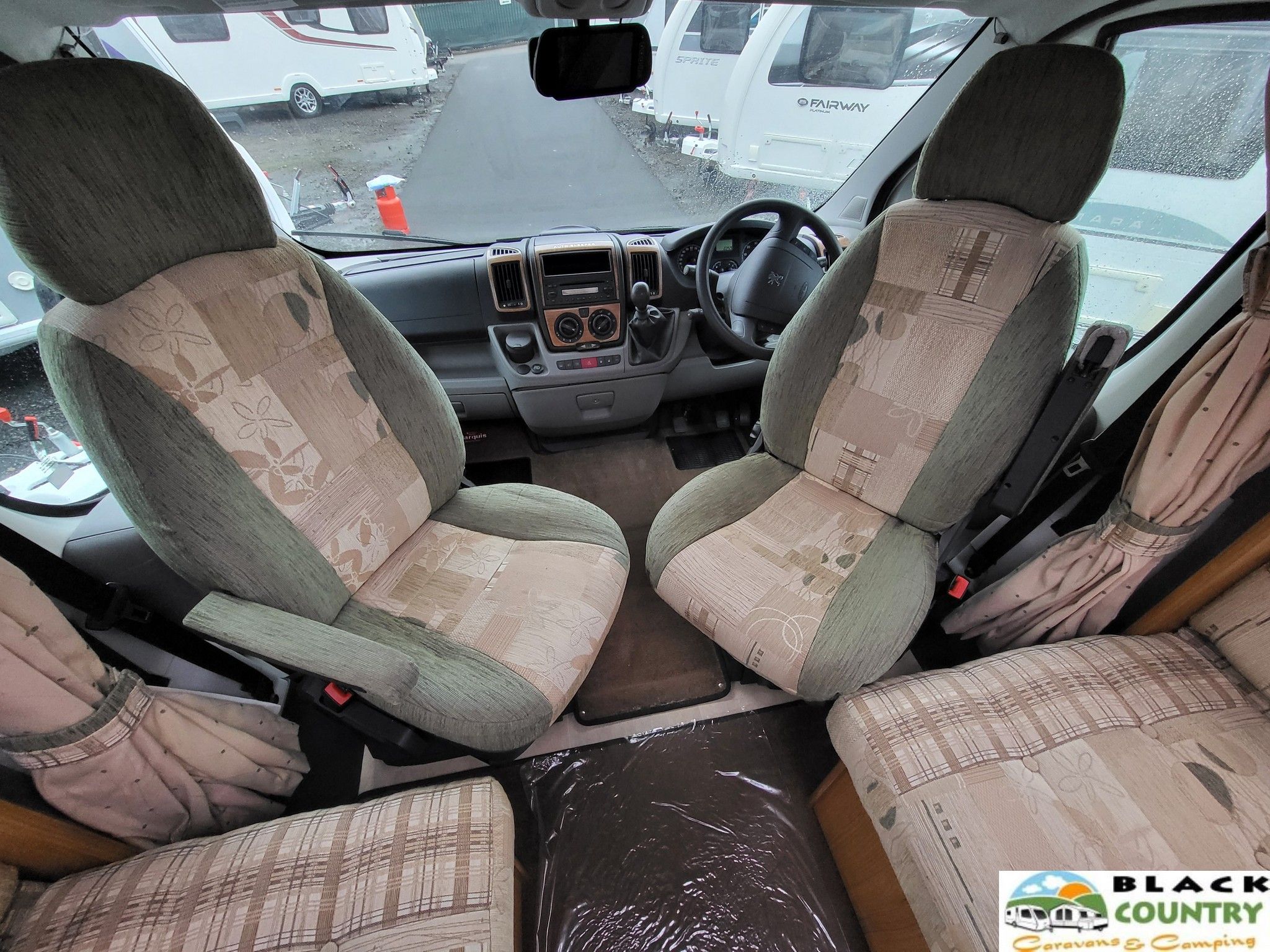 2011 Autosleeper ES Lancashire Motorhome - View 15