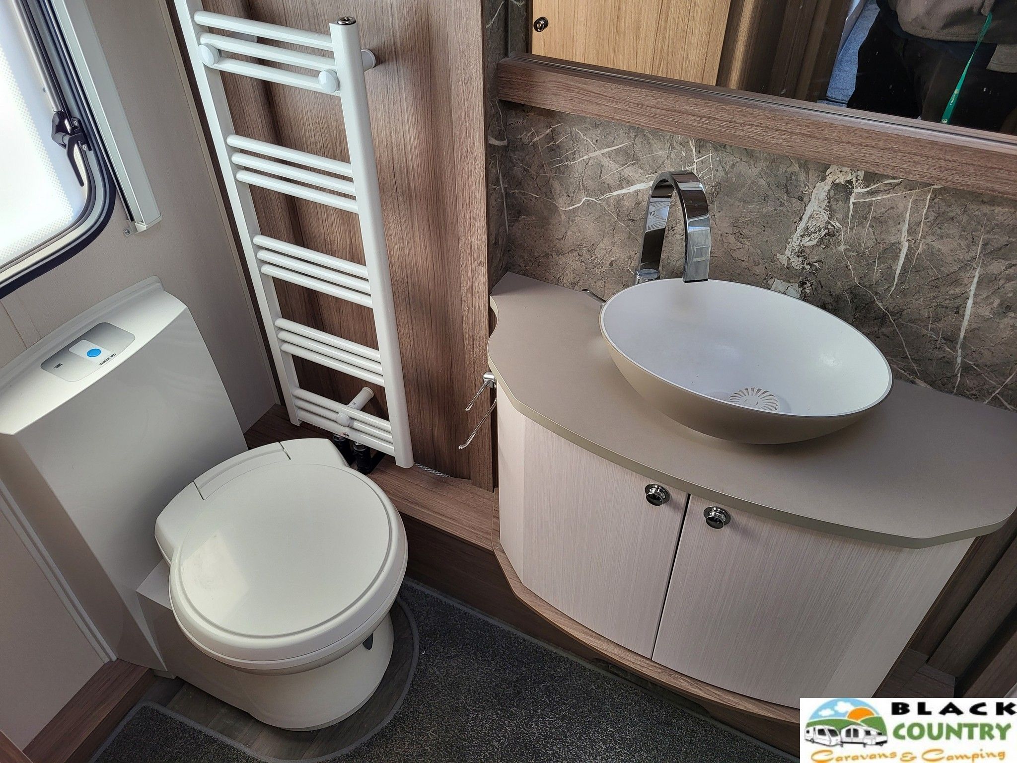 2021 Coachman 460 Caravan - View 8