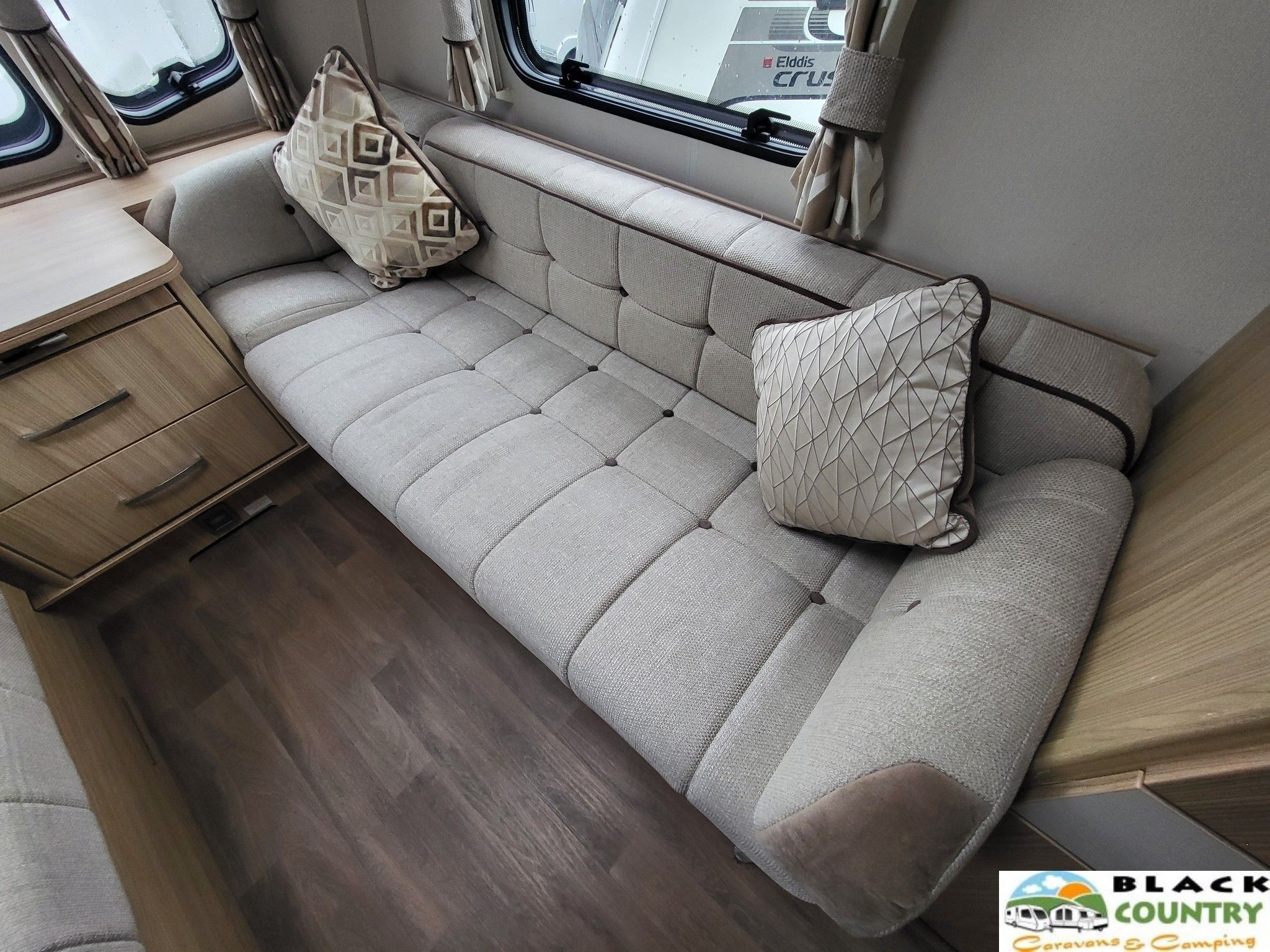 2017 Coachman 460 Caravan - View 5