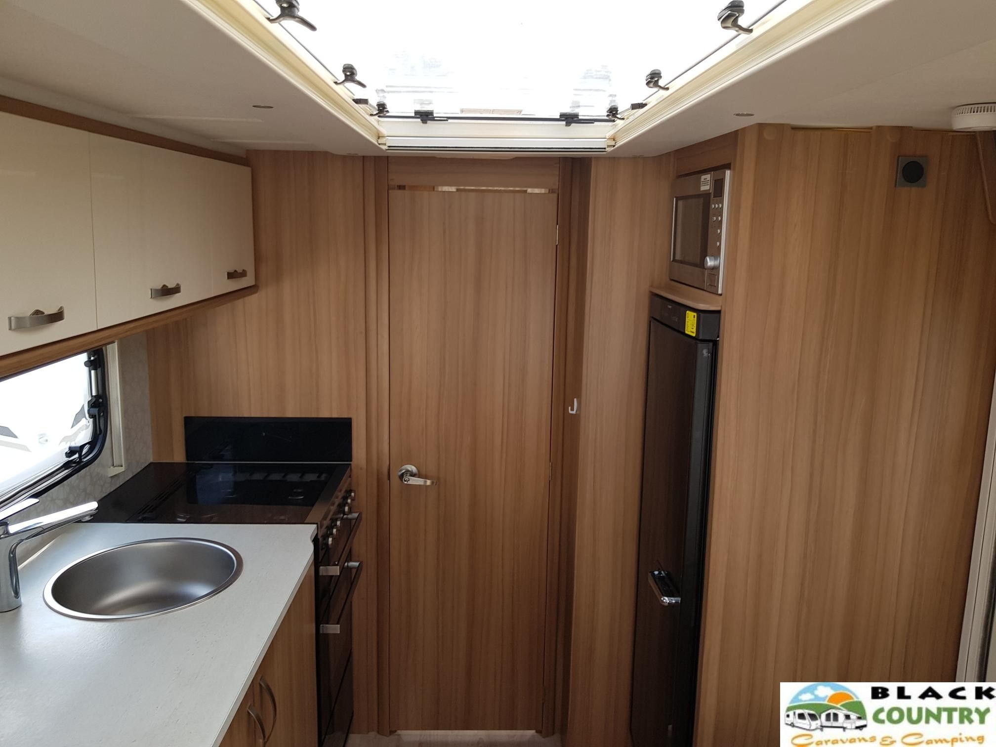 2019 Lunar SR Caravan - View 6