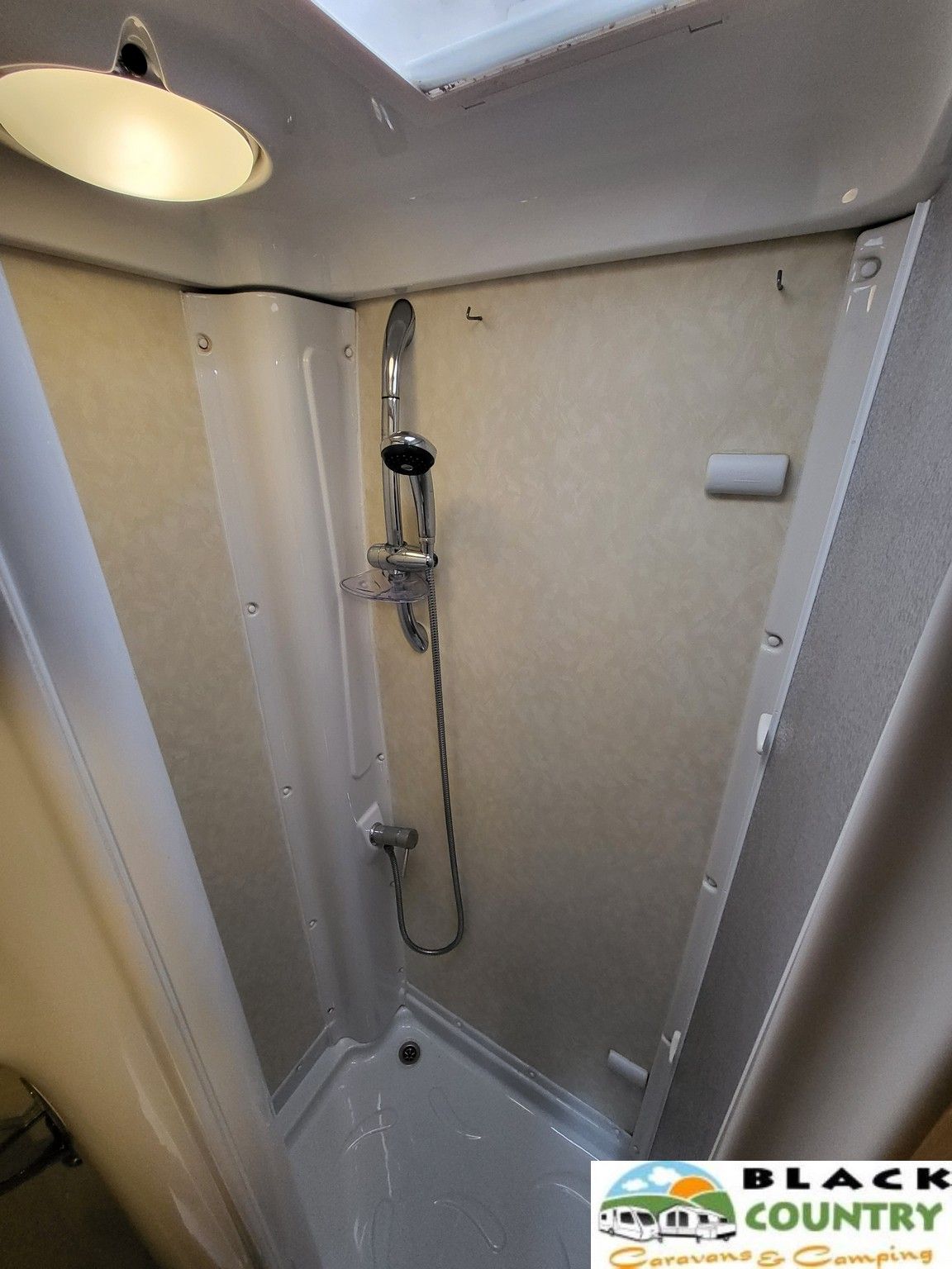 2011 Autosleeper ES Lancashire Motorhome - View 33