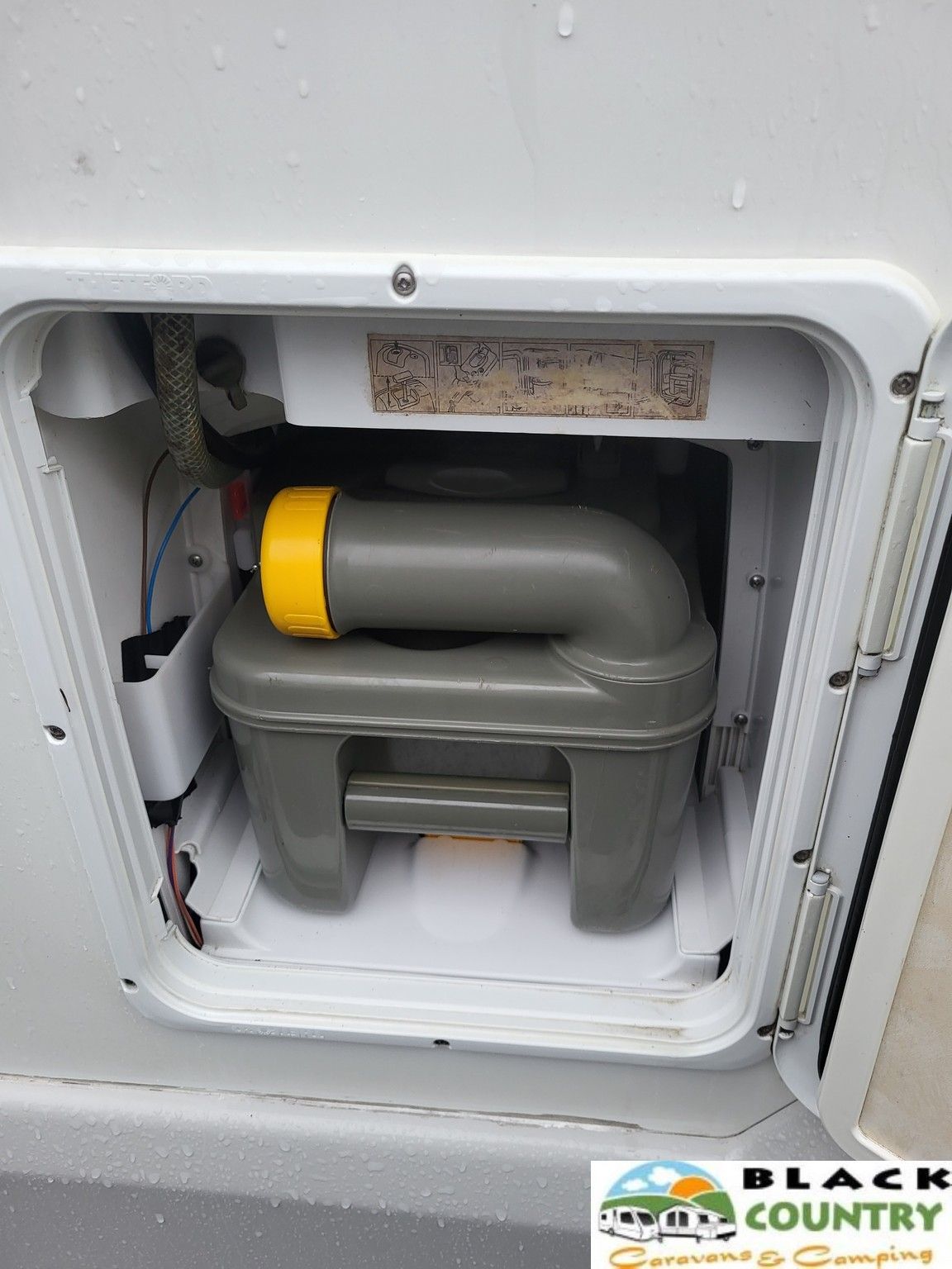 2011 Autosleeper ES Lancashire Motorhome - View 10