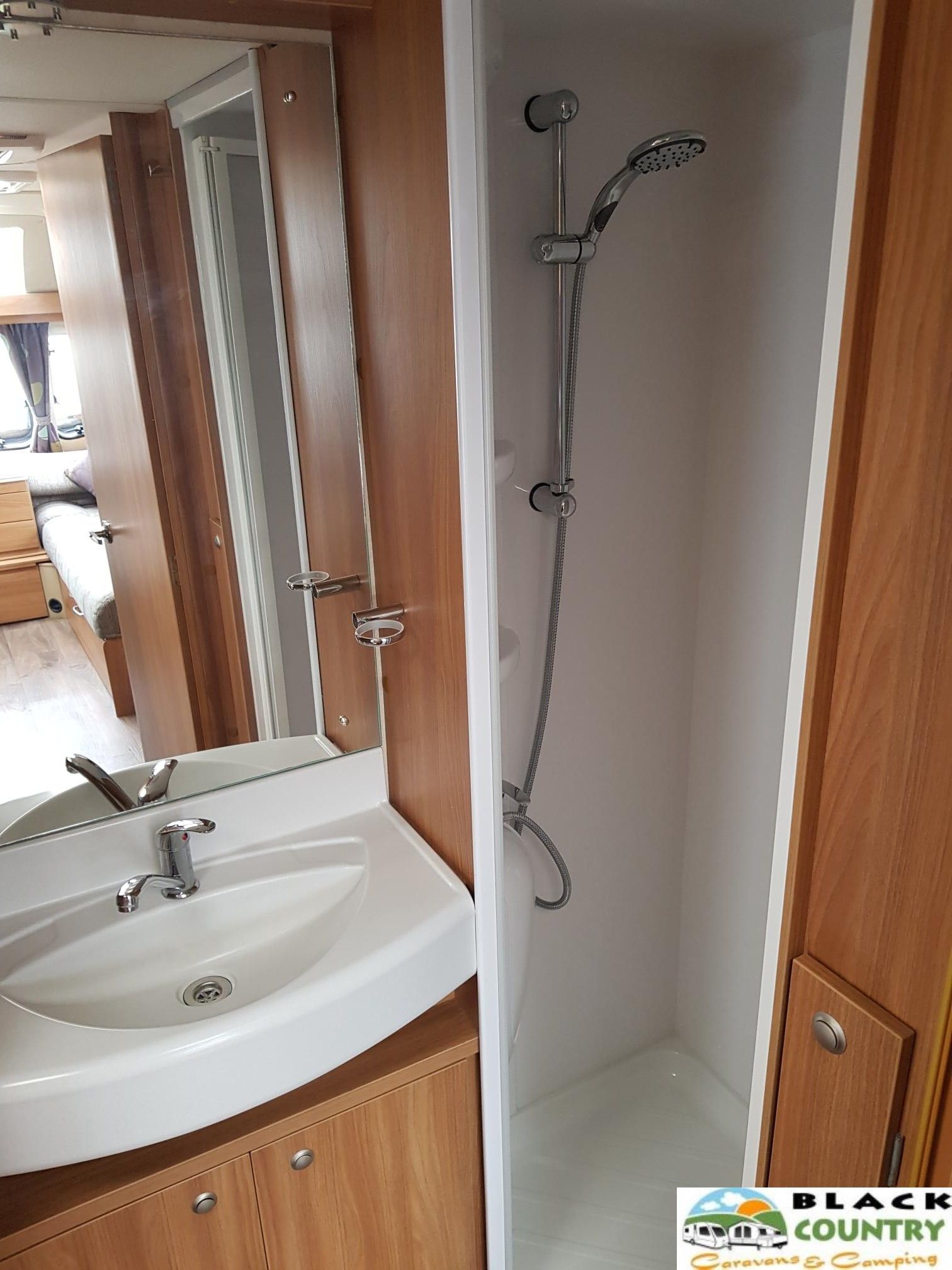 2014 Swift 442 Caravan - View 5