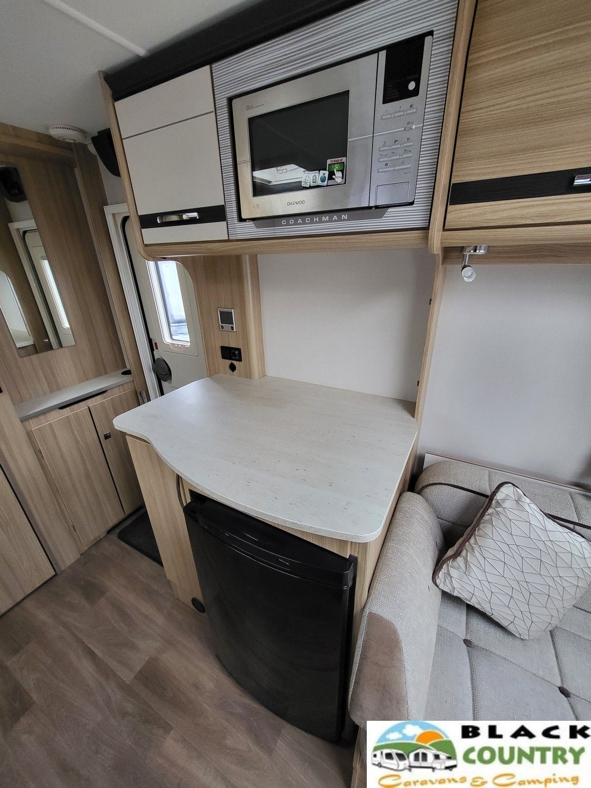 2017 Coachman 460 Caravan - View 7