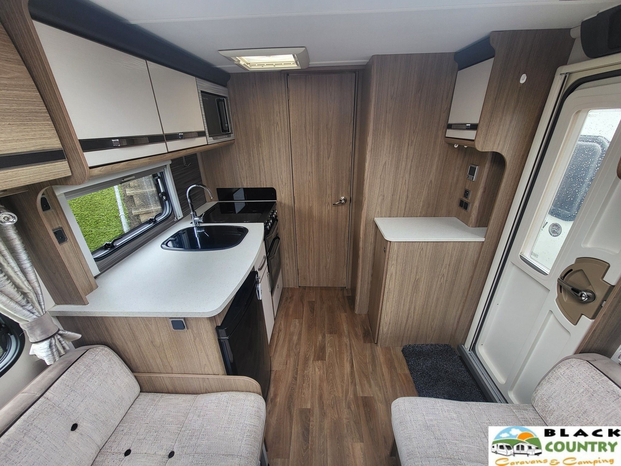 2017 Coachman 545 Caravan - View 7