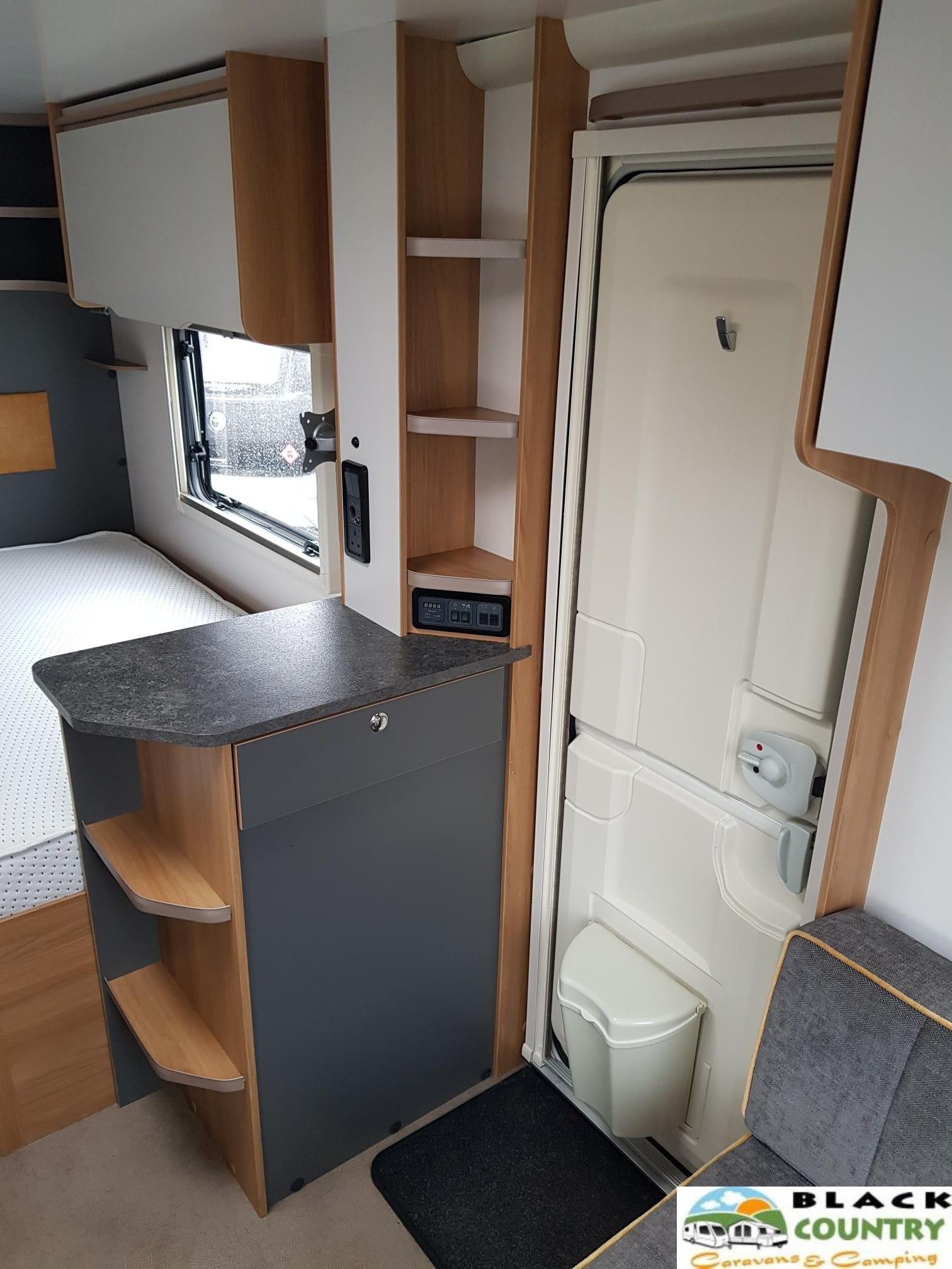 2021 Bailey D4-4 Caravan - View 5