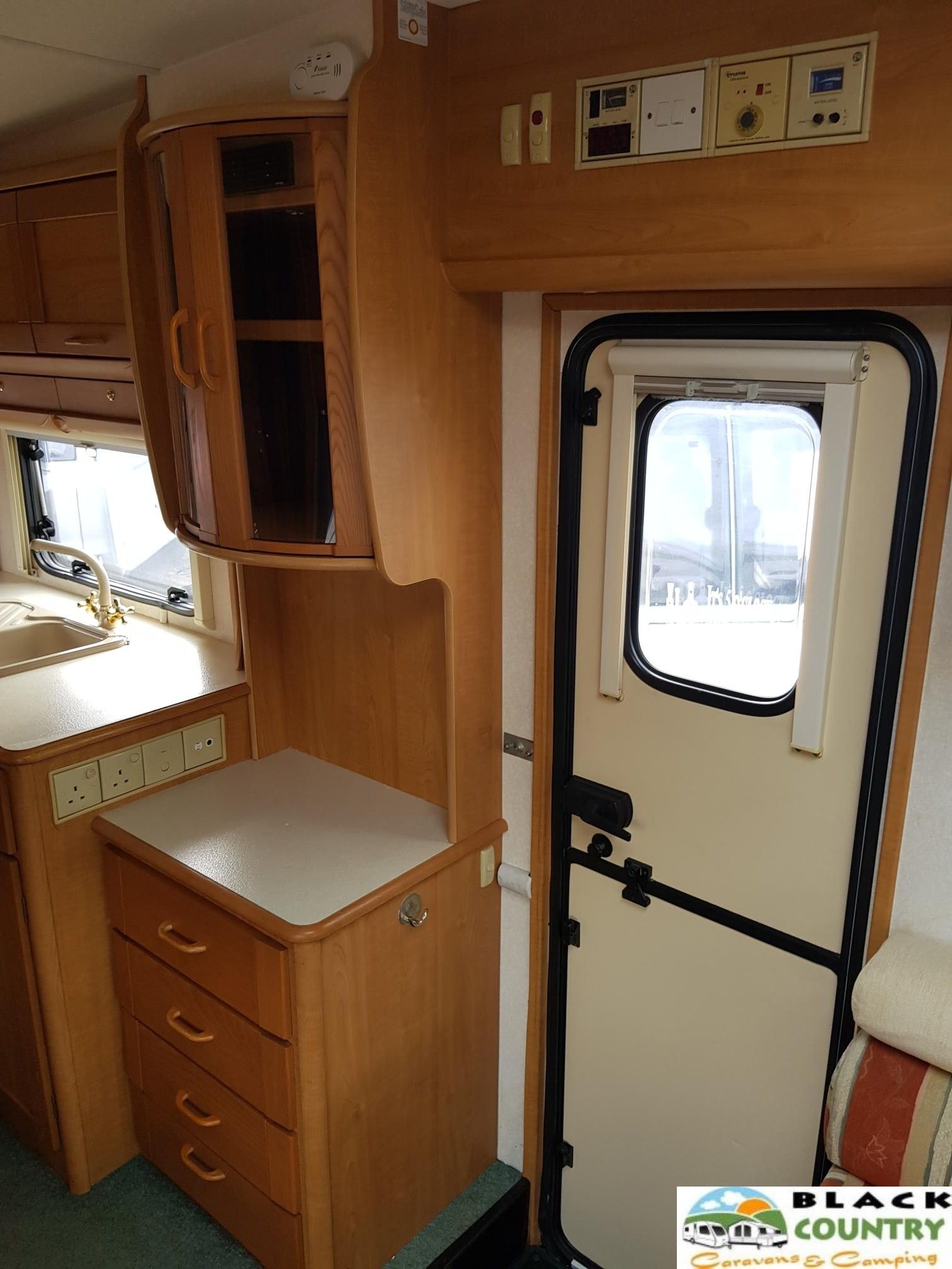 2001 Autotrail 630 S Motorhome - View 7