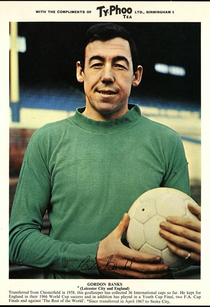 Gordon Banks Typhoo Card