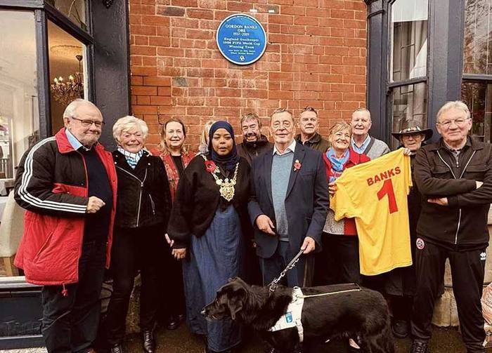 A plaque for Gordon Banks…