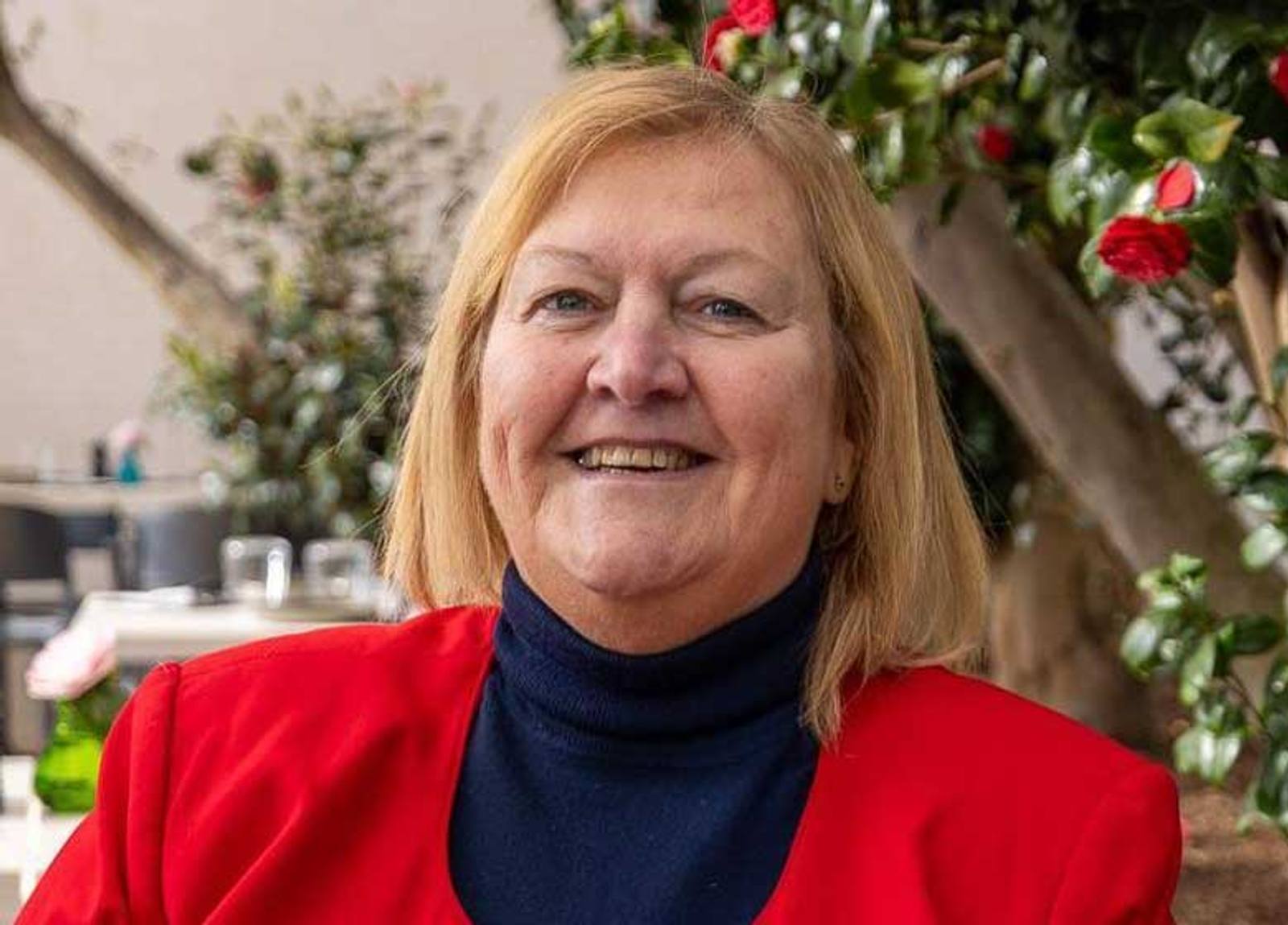 Dame Julie Kenny RIP