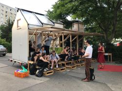 Missing alternative text