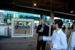 Missing alternative text