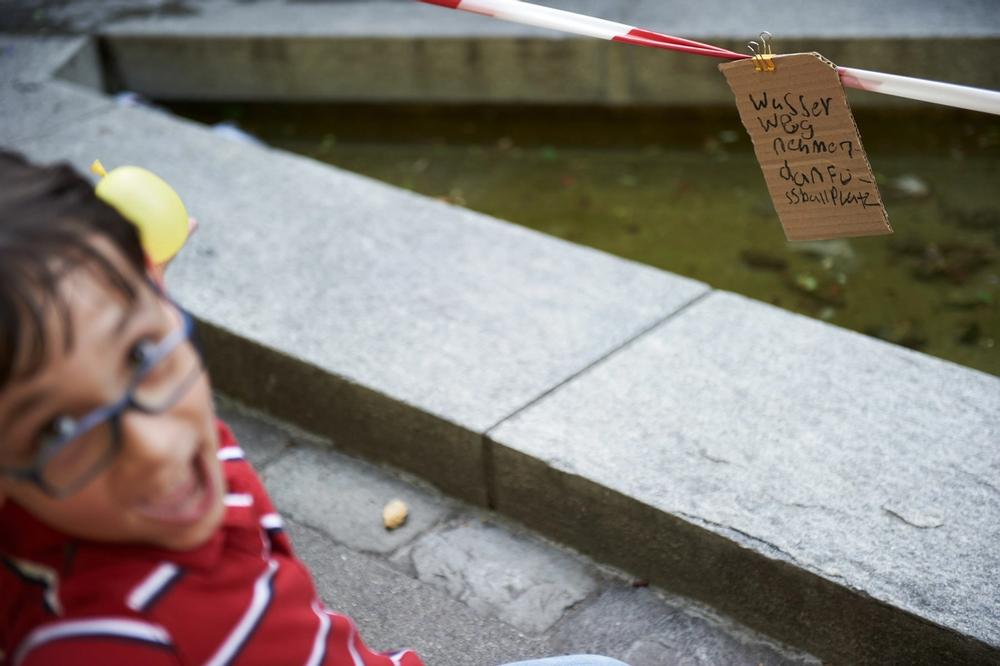 Missing alternative text