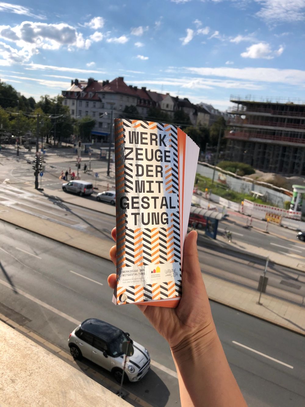 Missing alternative text