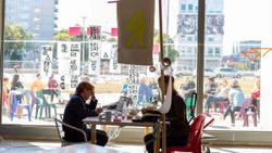 Missing alternative text